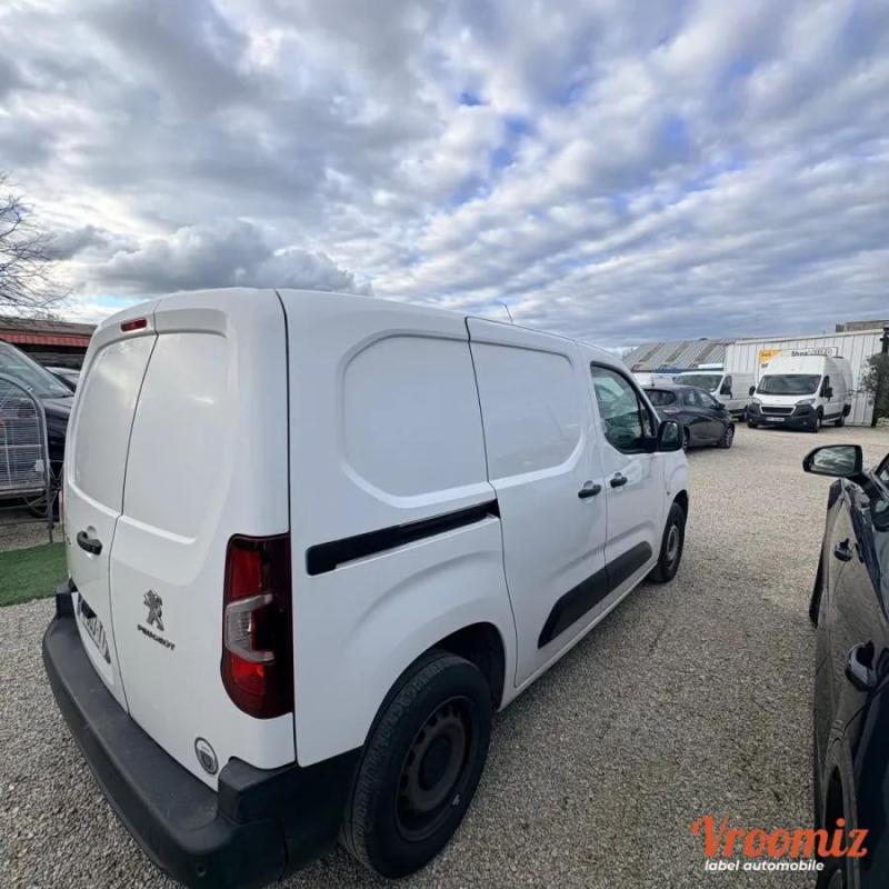 Peugeot Partner Vu FOURGON 1.5 BLUEHDI 100 Crédit possible sur 60 mois