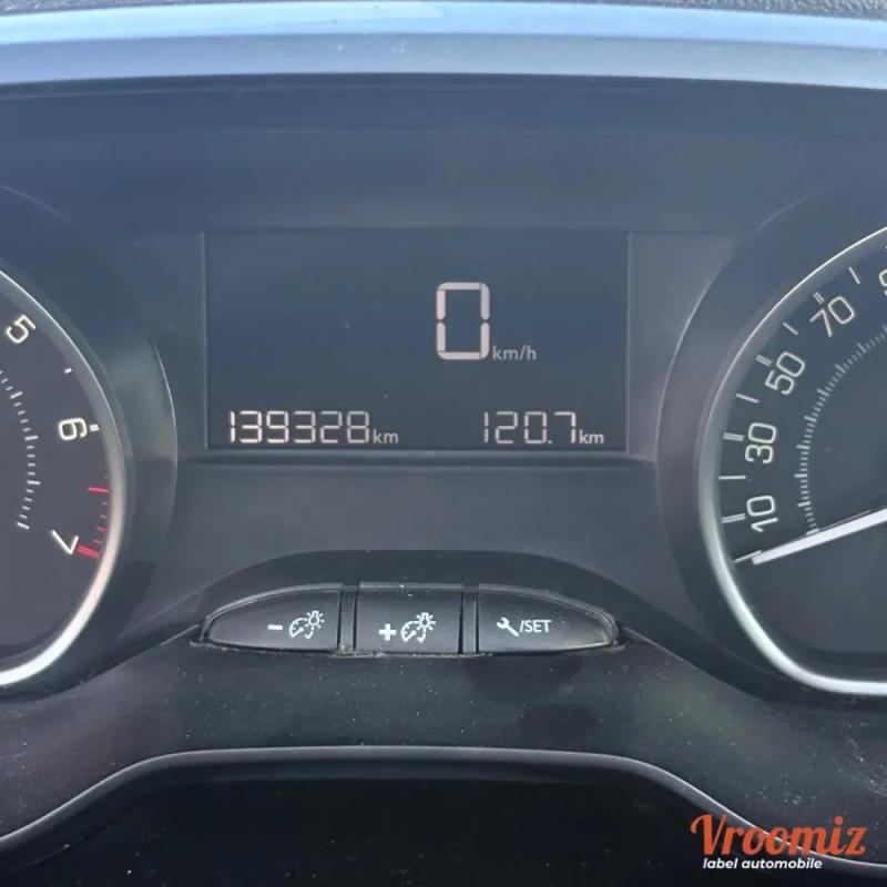Peugeot 208 GENERATION-I 1.2 PURETECH 80 ACTIVE 1903