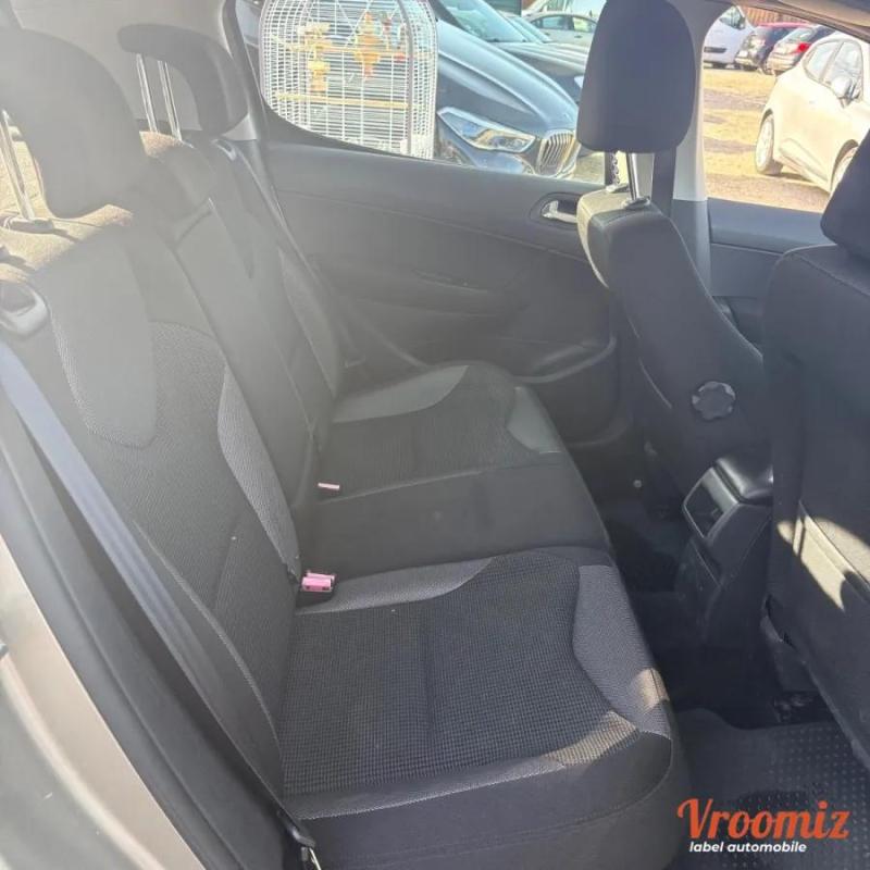 Peugeot 308 GENERATION-I 1.6 HDI 110 CONFORT PACK BMP BVA 1803