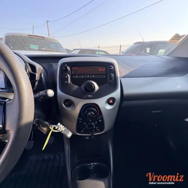 Peugeot 108 1.0 VTI 70 ALLURE