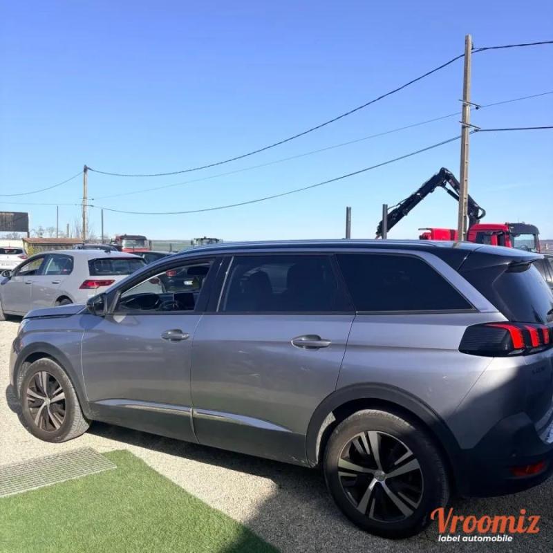 Peugeot 5008 GENERATION-II 1.5 BLUEHDI Crédit possible sur 60 mois