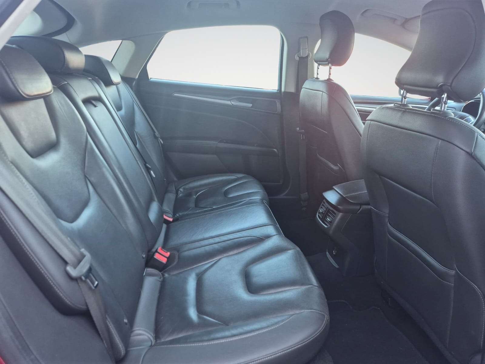 Ford Mondeo 1.5i Business Class / Camera / GPS / Garantie 12M