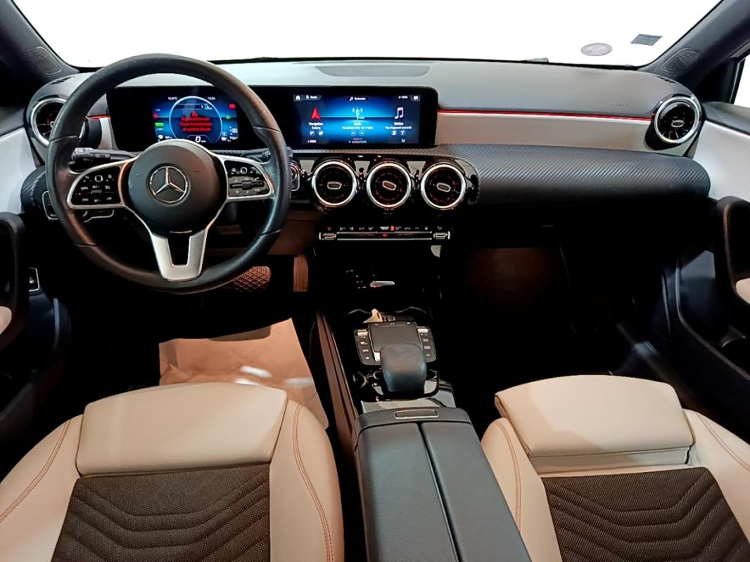 Mercedes-Benz Classe A IV Berline 250 e Business Line 8G-DCT