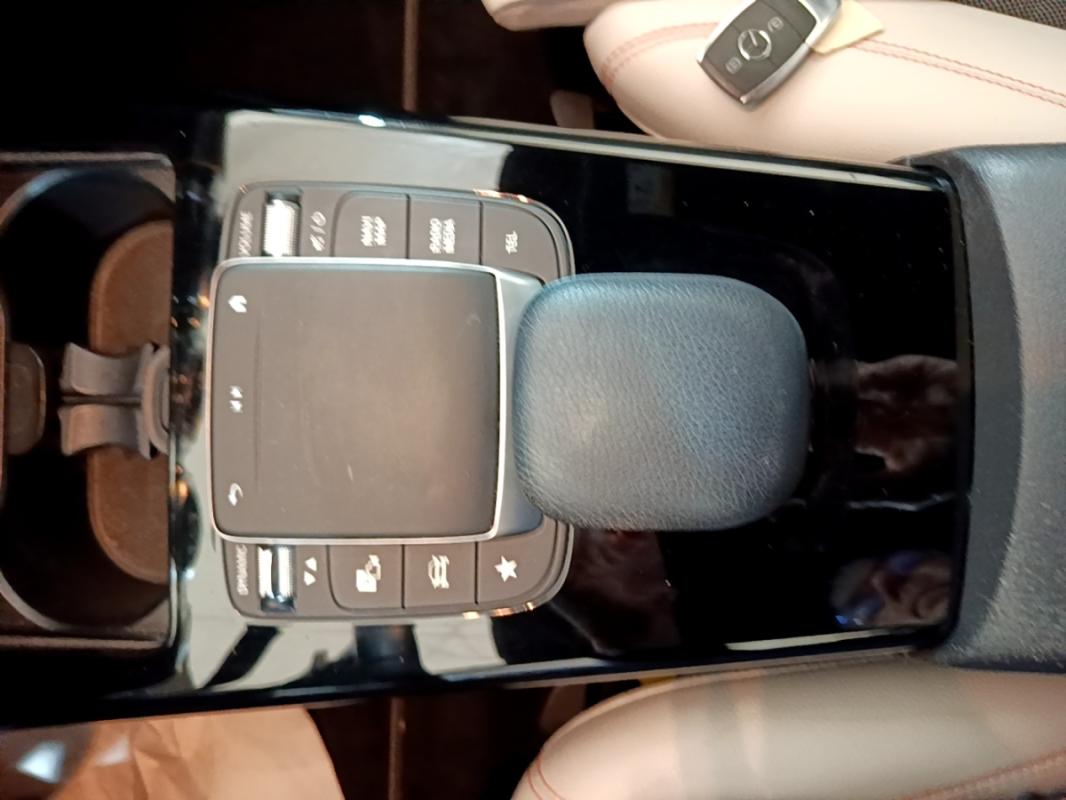 Mercedes-Benz Classe A IV Berline 250 e Business Line 8G-DCT