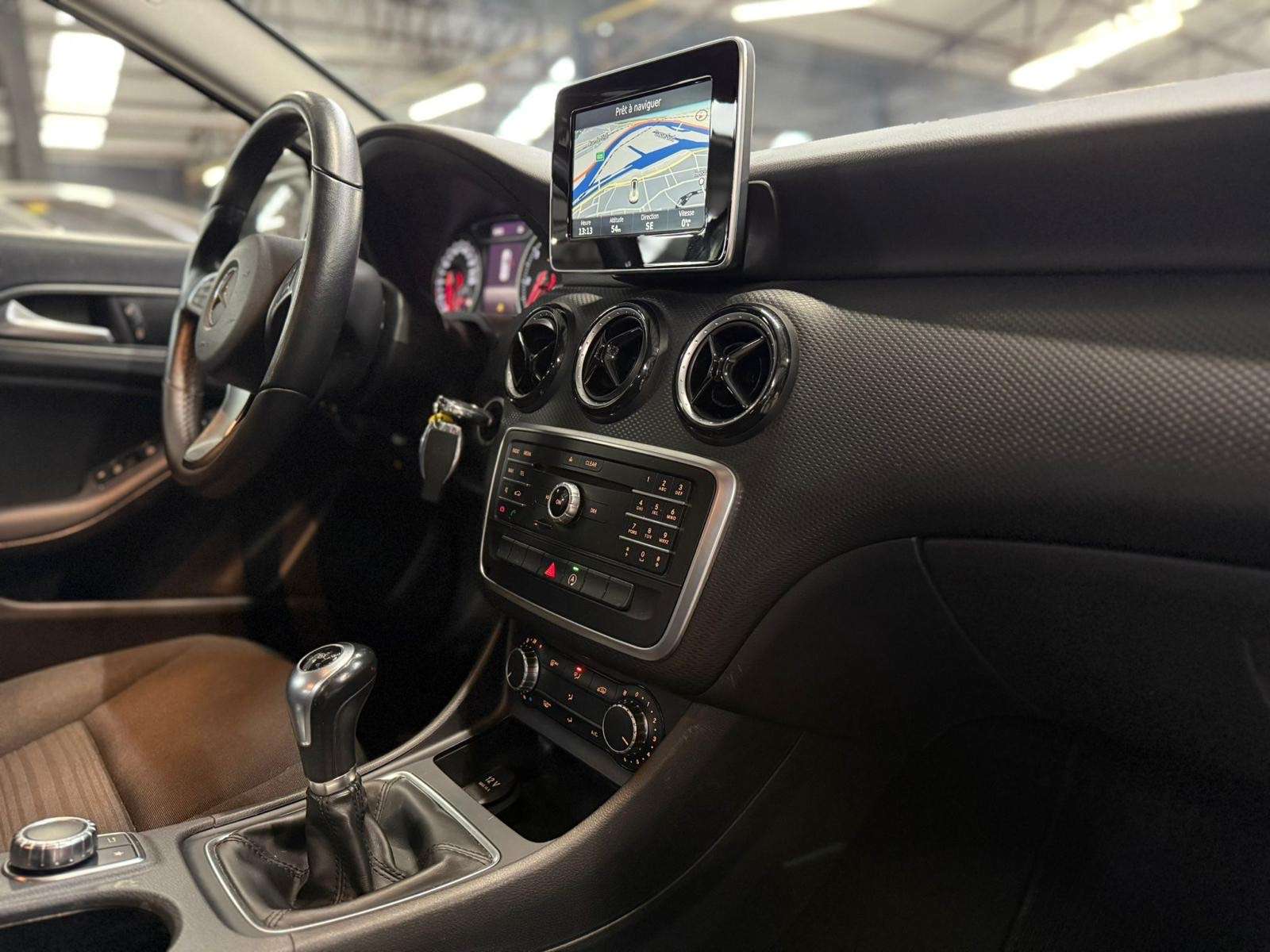 Mercedes-Benz A 180 d * GARANTIE 12 MOIS * CLIM *GPS* BLUETOOTH