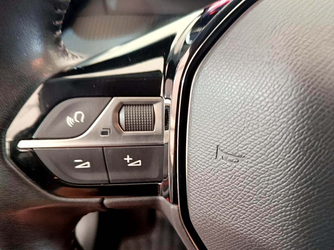 Peugeot 208 II PureTech 100 S&S Allure Business
