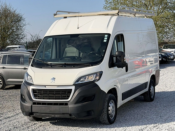 Peugeot Boxer 2.2 BlueHDi - AIRCO - 95.000 KM - 2020