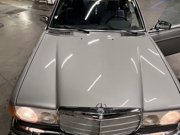 Mercedes-Benz Classe E Mercedes 230 CE W123