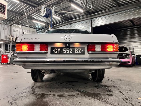 Mercedes-Benz Classe E Mercedes 230 CE W123