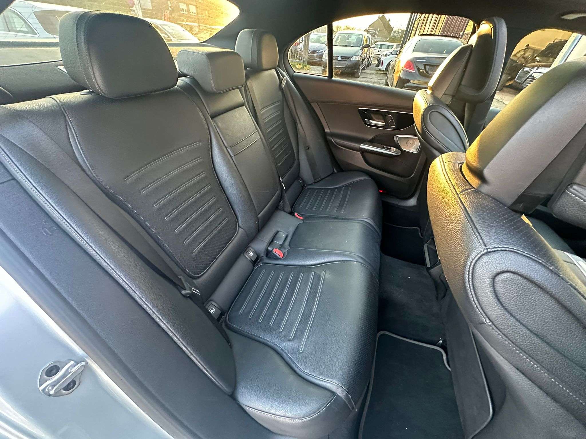 Mercedes-Benz C 220 C 220 d AMG PACK/PACK NIGHT/CAMERA360/TOIT PANO/