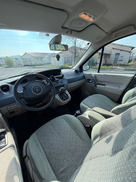 Renault Grand Scenic II (2) 1.9 DCI 130 FAP LATITUDE BVA 5PL