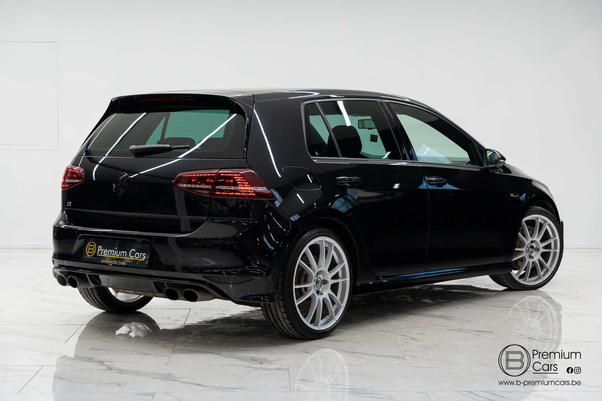 Volkswagen Golf R 2.0 DSG! 4 Motion! ACC! 19” OZ wheels! Garantie!