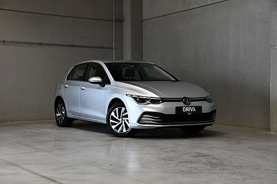 Volkswagen Golf PHEV - Camera - Carplay - Adaptive Cruise Control - Sfeerverlichting - DAB