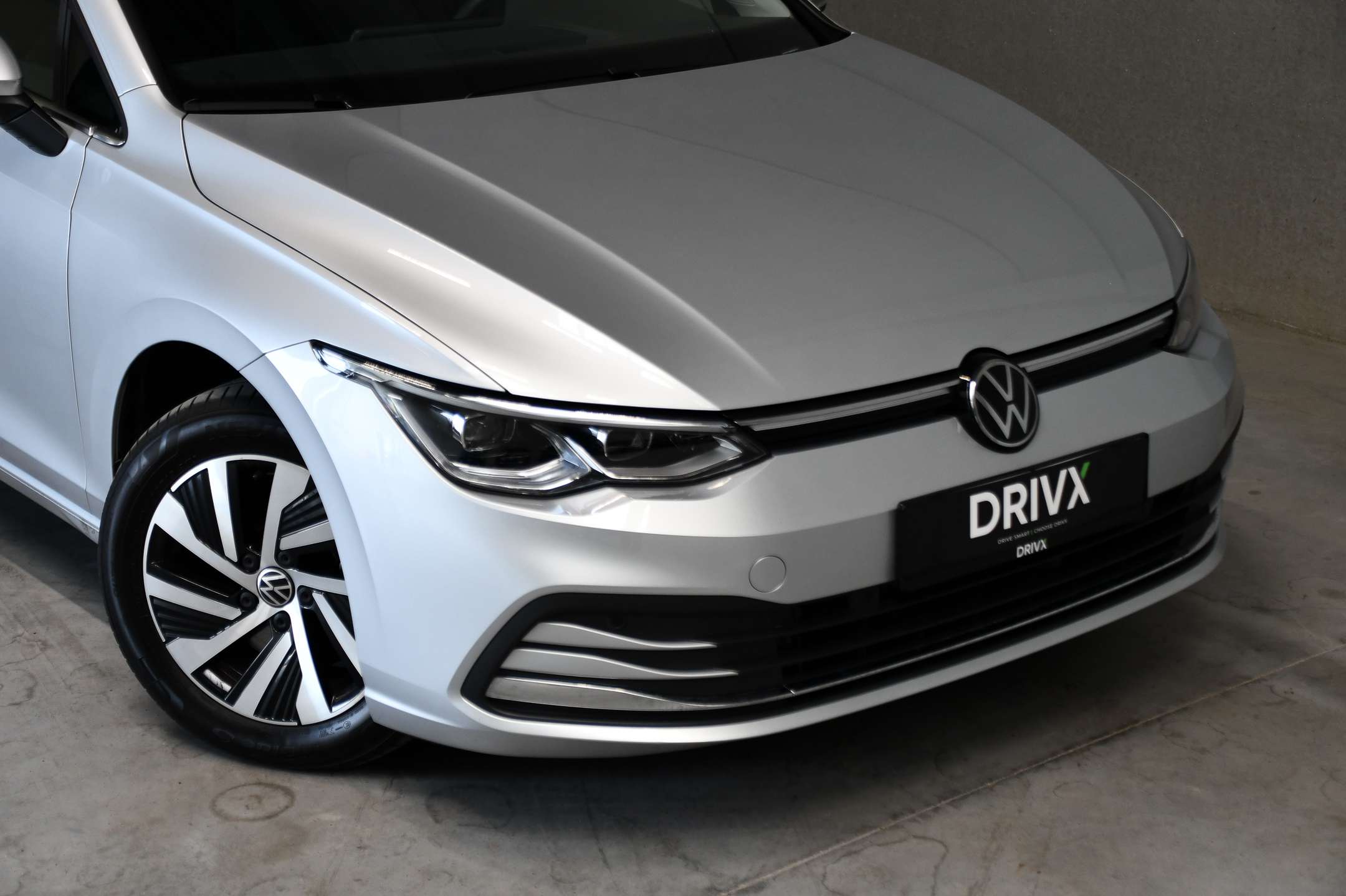 Volkswagen Golf PHEV - Camera - Carplay - Adaptive Cruise Control - Sfeerverlichting - DAB