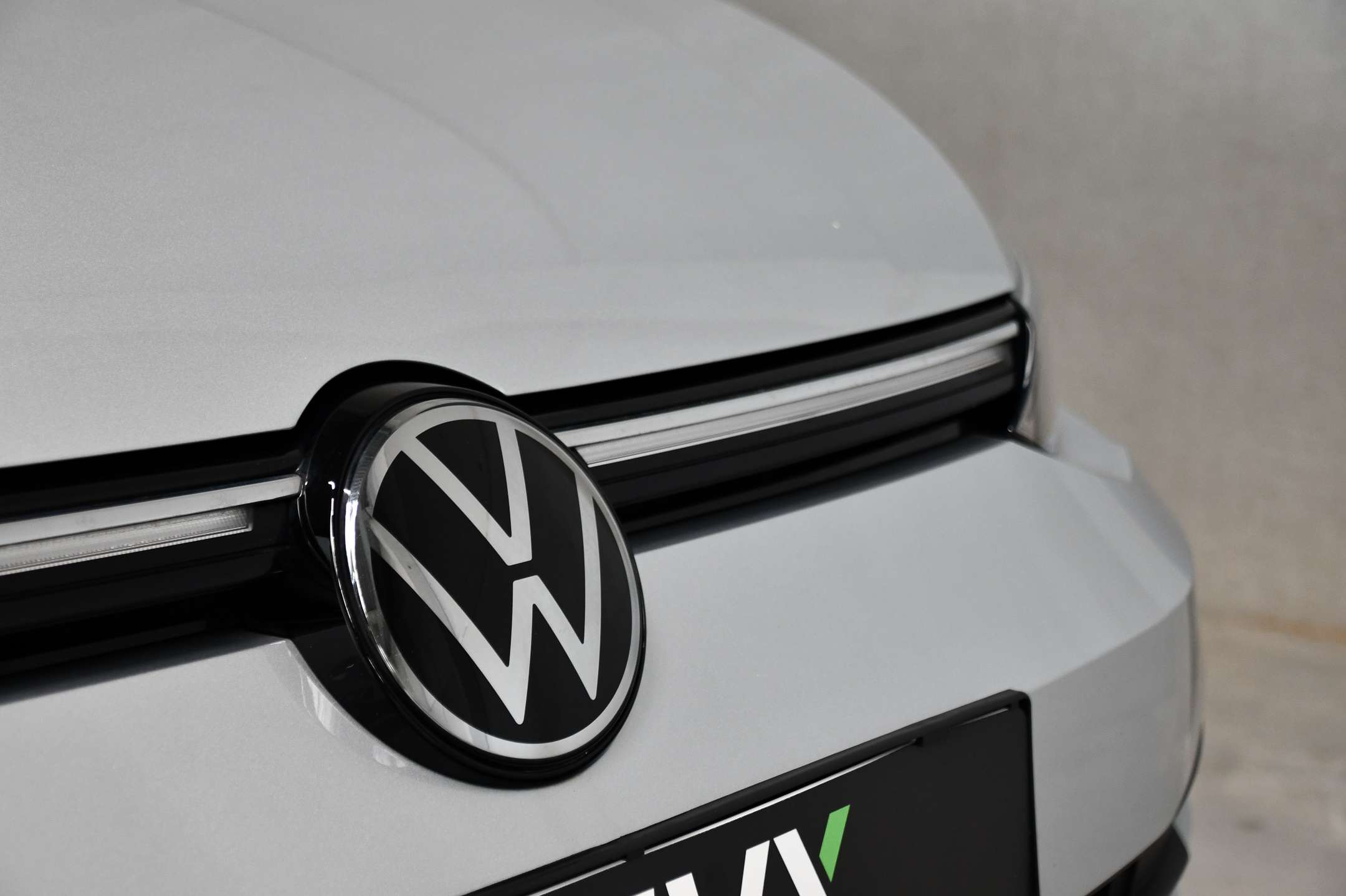 Volkswagen Golf PHEV - Camera - Carplay - Adaptive Cruise Control - Sfeerverlichting - DAB
