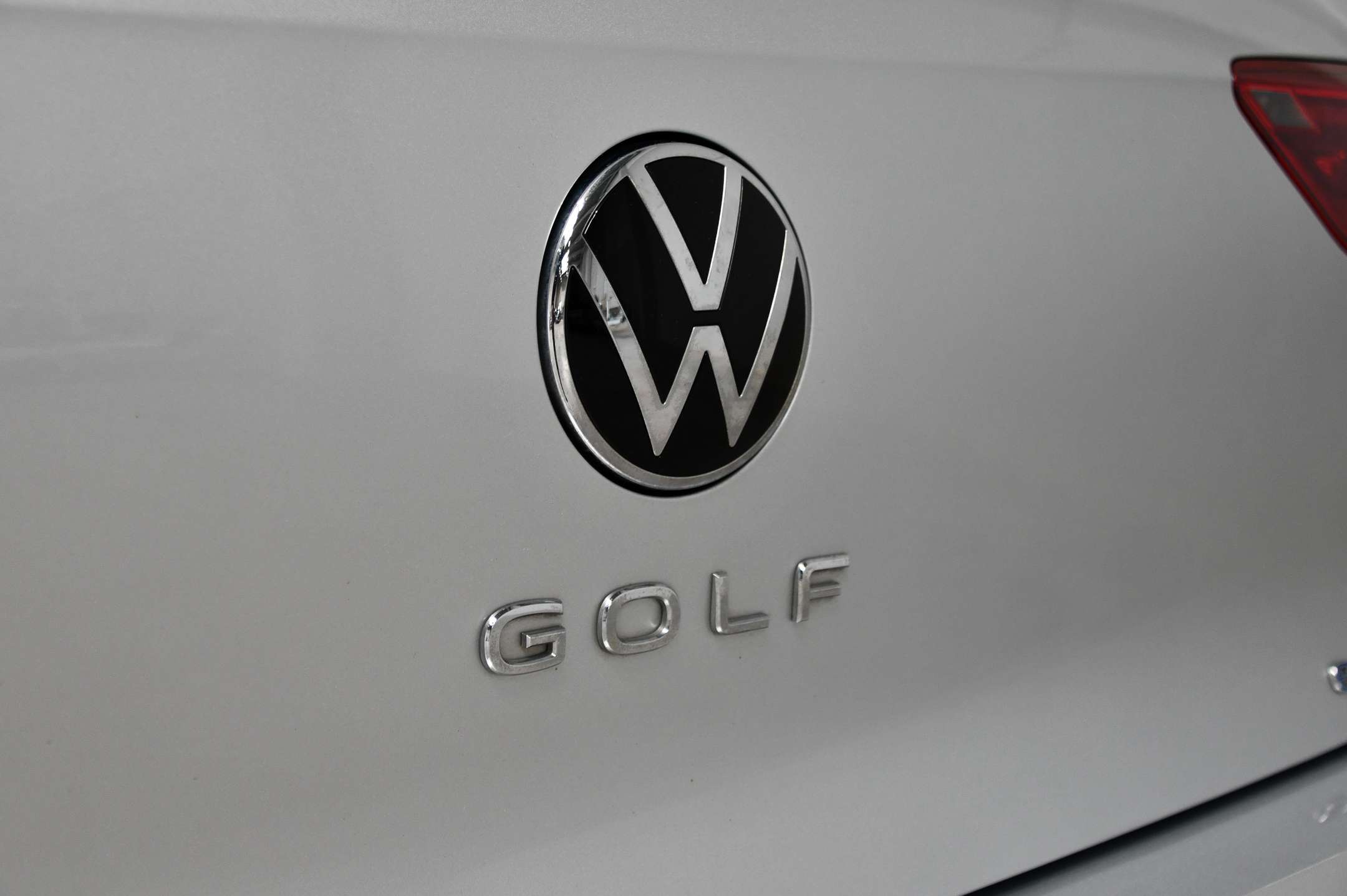 Volkswagen Golf PHEV - Camera - Carplay - Adaptive Cruise Control - Sfeerverlichting - DAB
