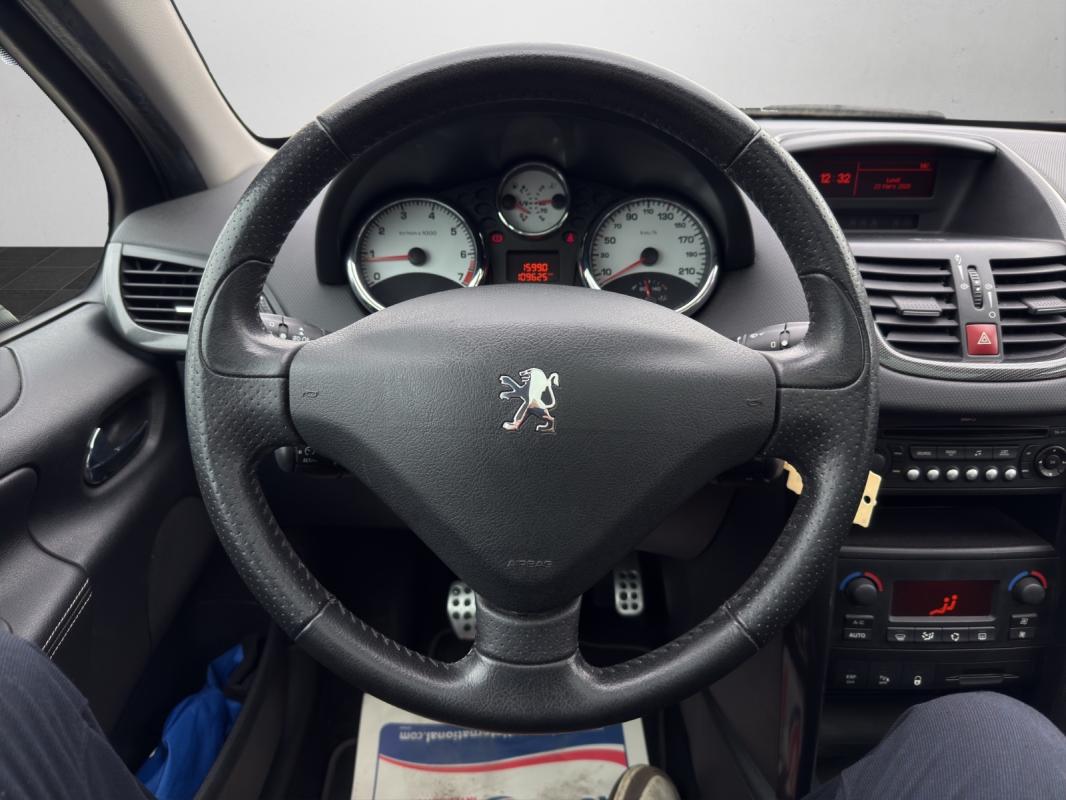 Peugeot 207 1.6 THP 16V 150ch Féline
