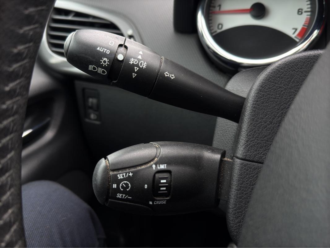 Peugeot 207 1.6 THP 16V 150ch Féline