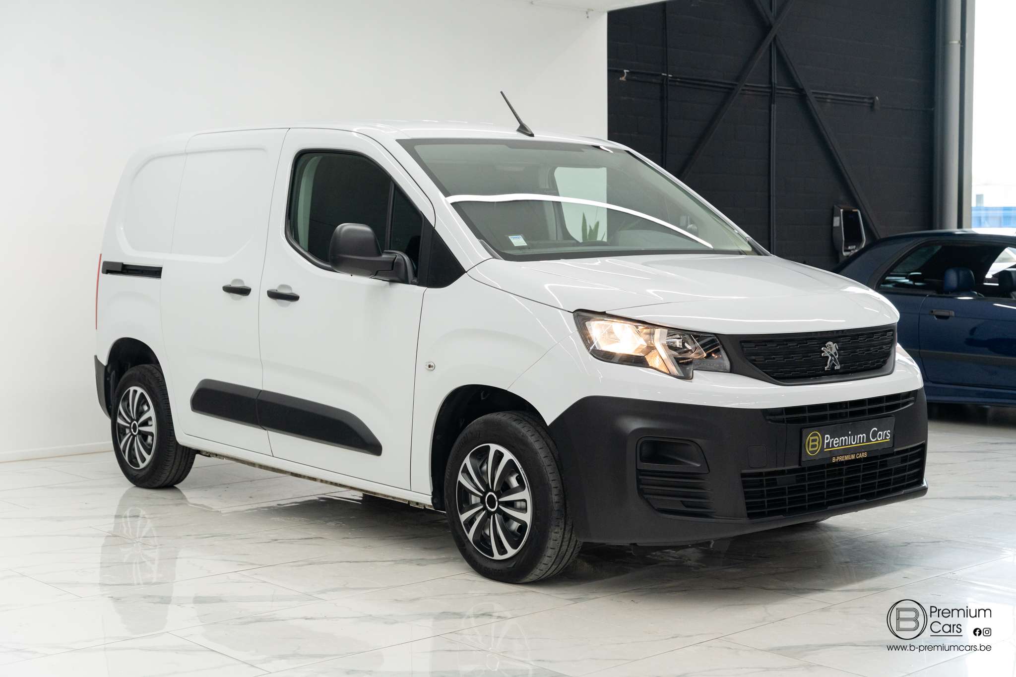 Peugeot Partner 1.5 HDI! Bluetooth, Cruise, Airco! Garantie!