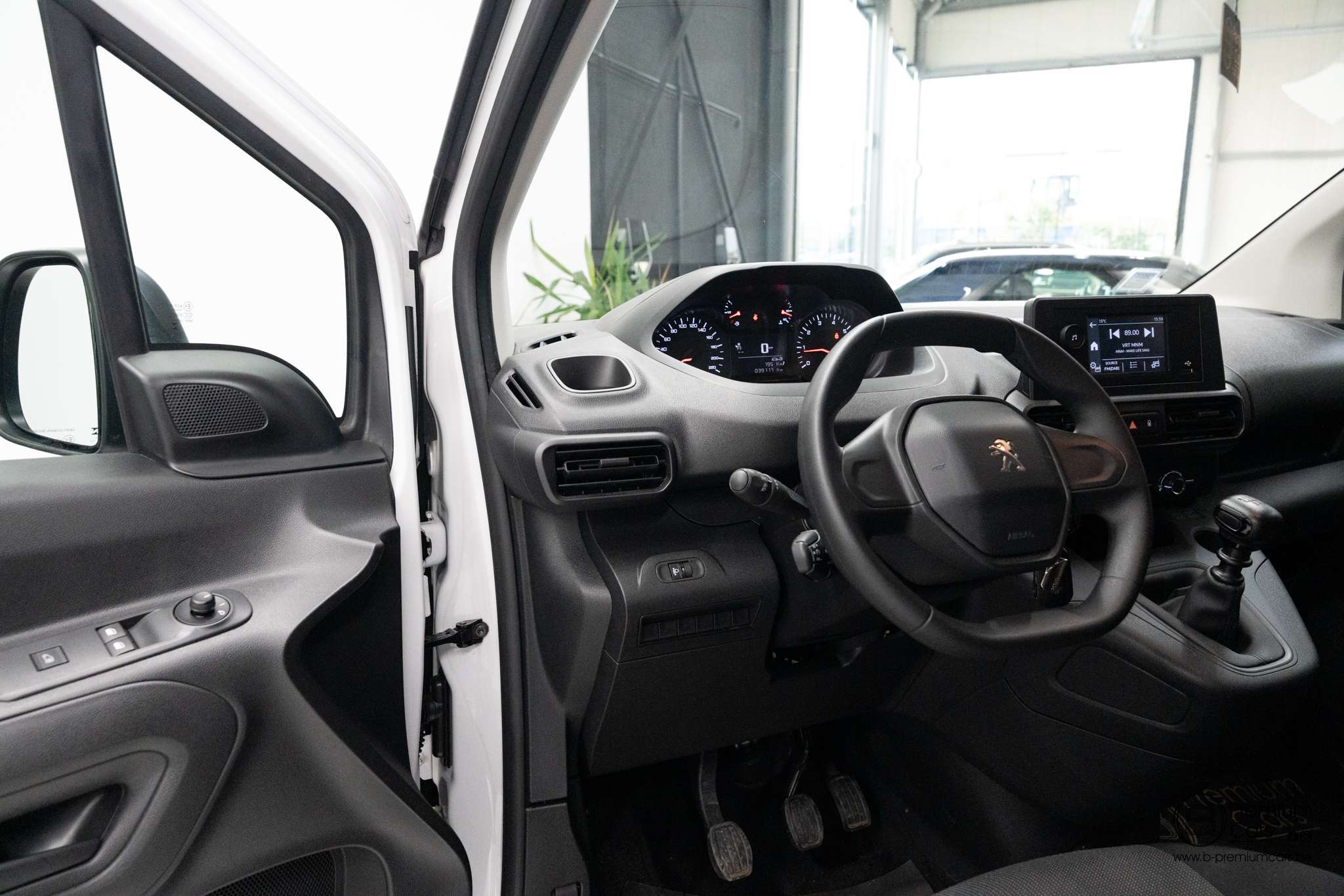 Peugeot Partner 1.5 HDI! Bluetooth, Cruise, Airco! Garantie!