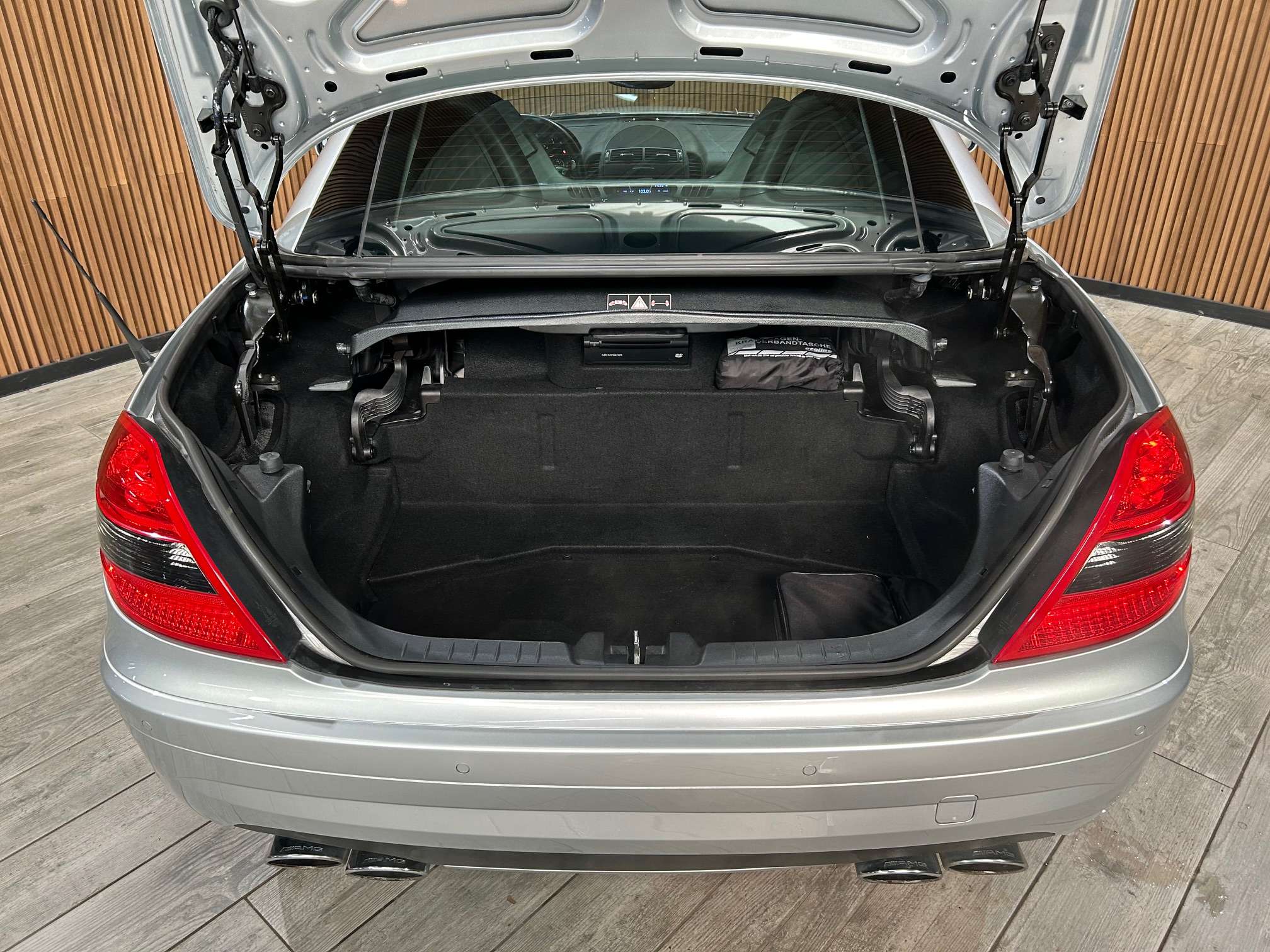 Mercedes-Benz SLK 55 AMG Kompressor Alu18"/Leder/Xenon/Cam *Zeer Zeldzaam!*