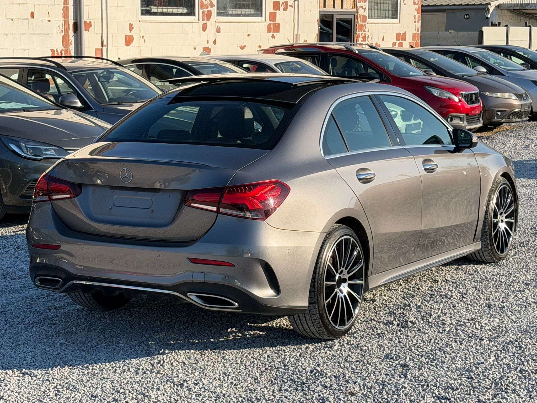 Mercedes-Benz A 180 d - Automatique - Pack AMG - Toit panoramique
