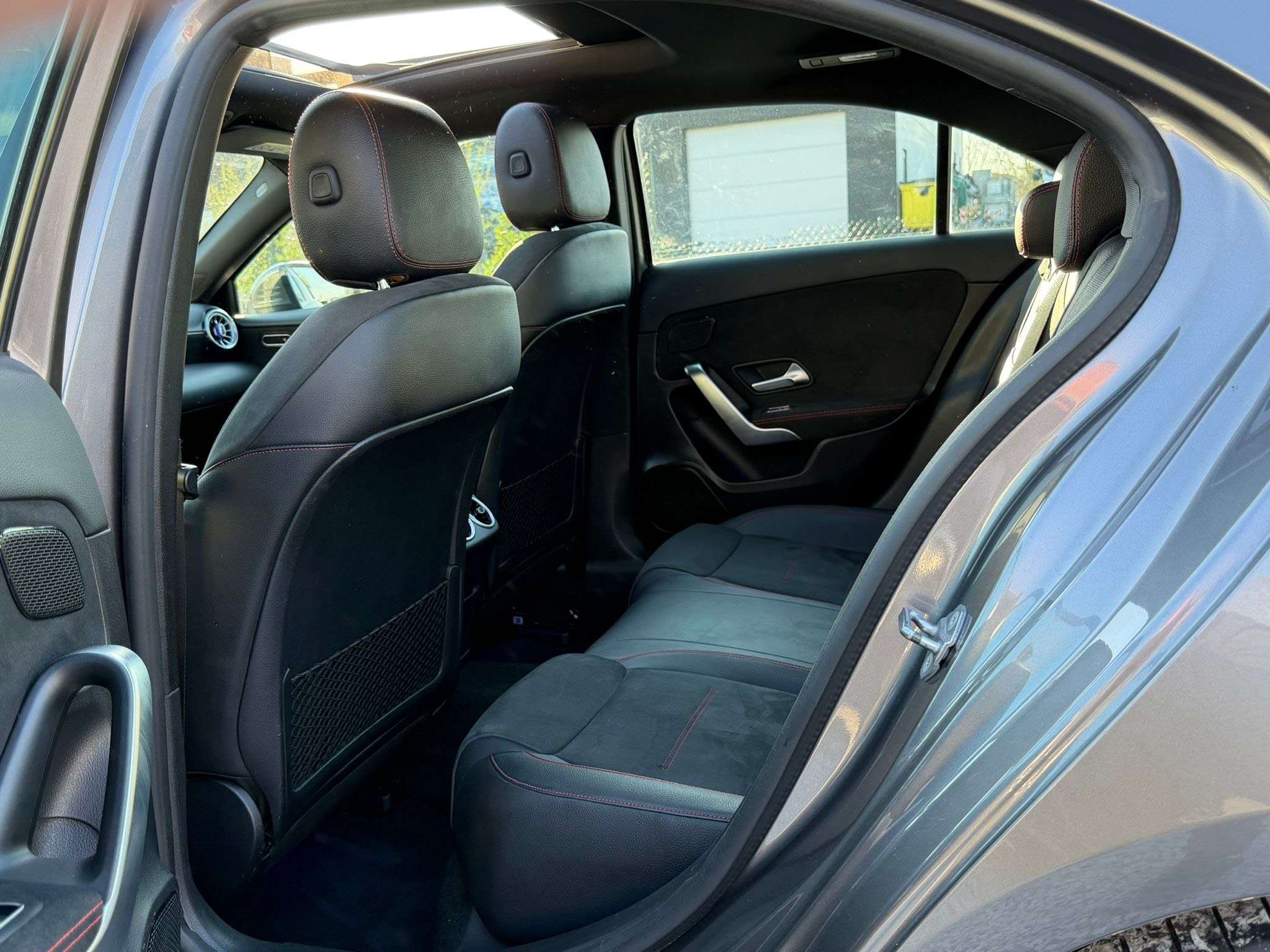 Mercedes-Benz A 180 d - Automatique - Pack AMG - Toit panoramique