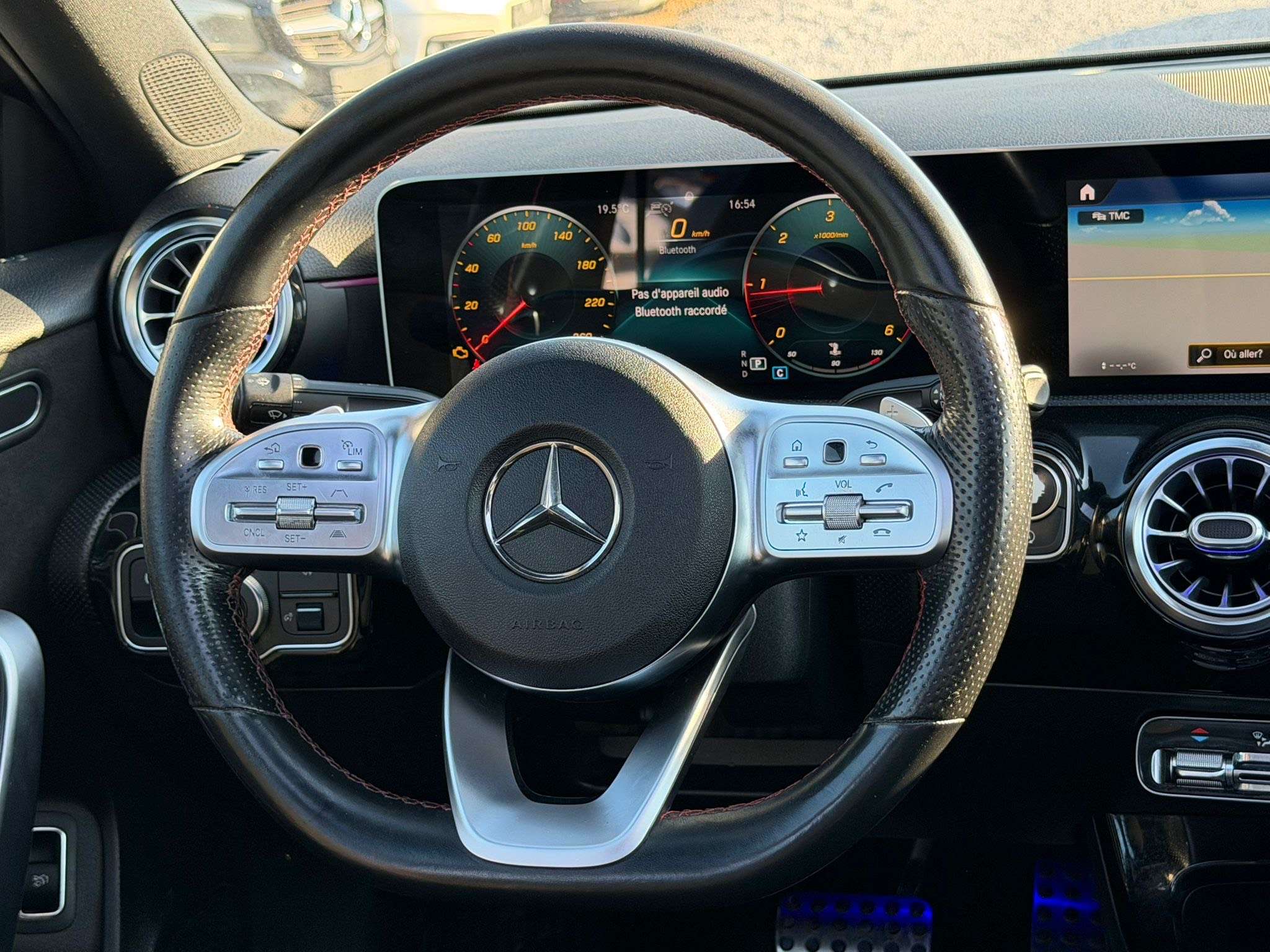 Mercedes-Benz A 180 d - Automatique - Pack AMG - Toit panoramique