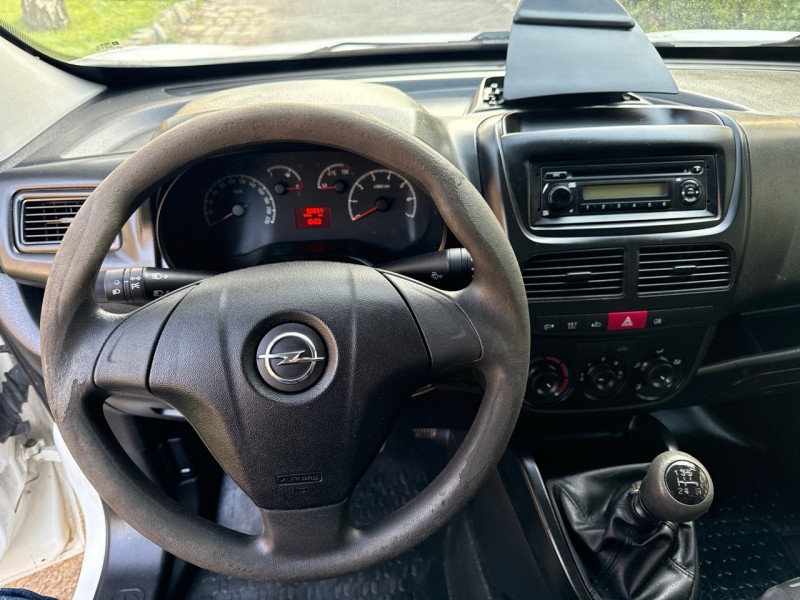 Opel COMBO CARGO 1.4 ESS 95CH * 2 PLACES * 90.000KM * 12/2014 * GARANTIE