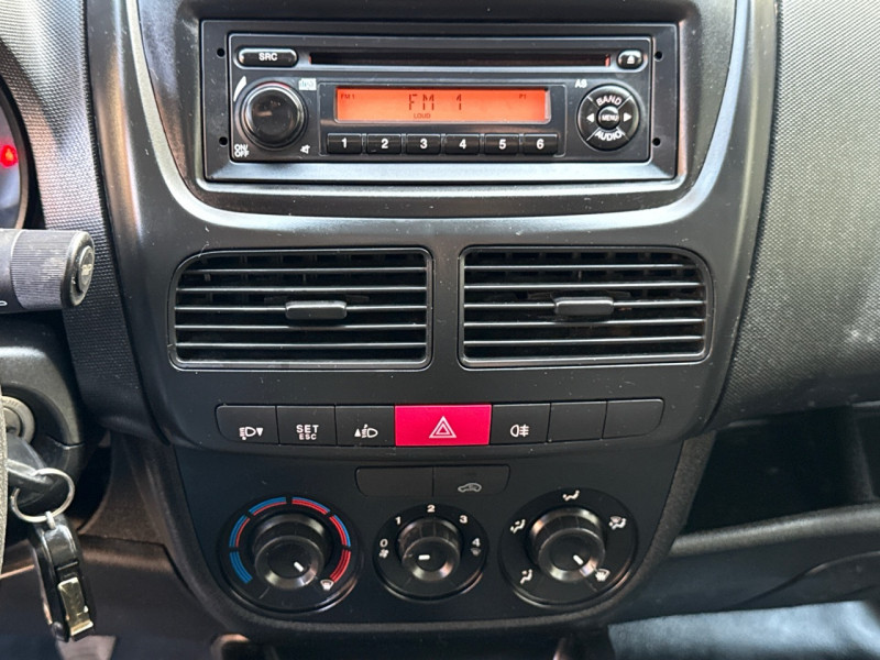 Opel COMBO CARGO 1.4 ESS 95CH * 2 PLACES * 90.000KM * 12/2014 * GARANTIE