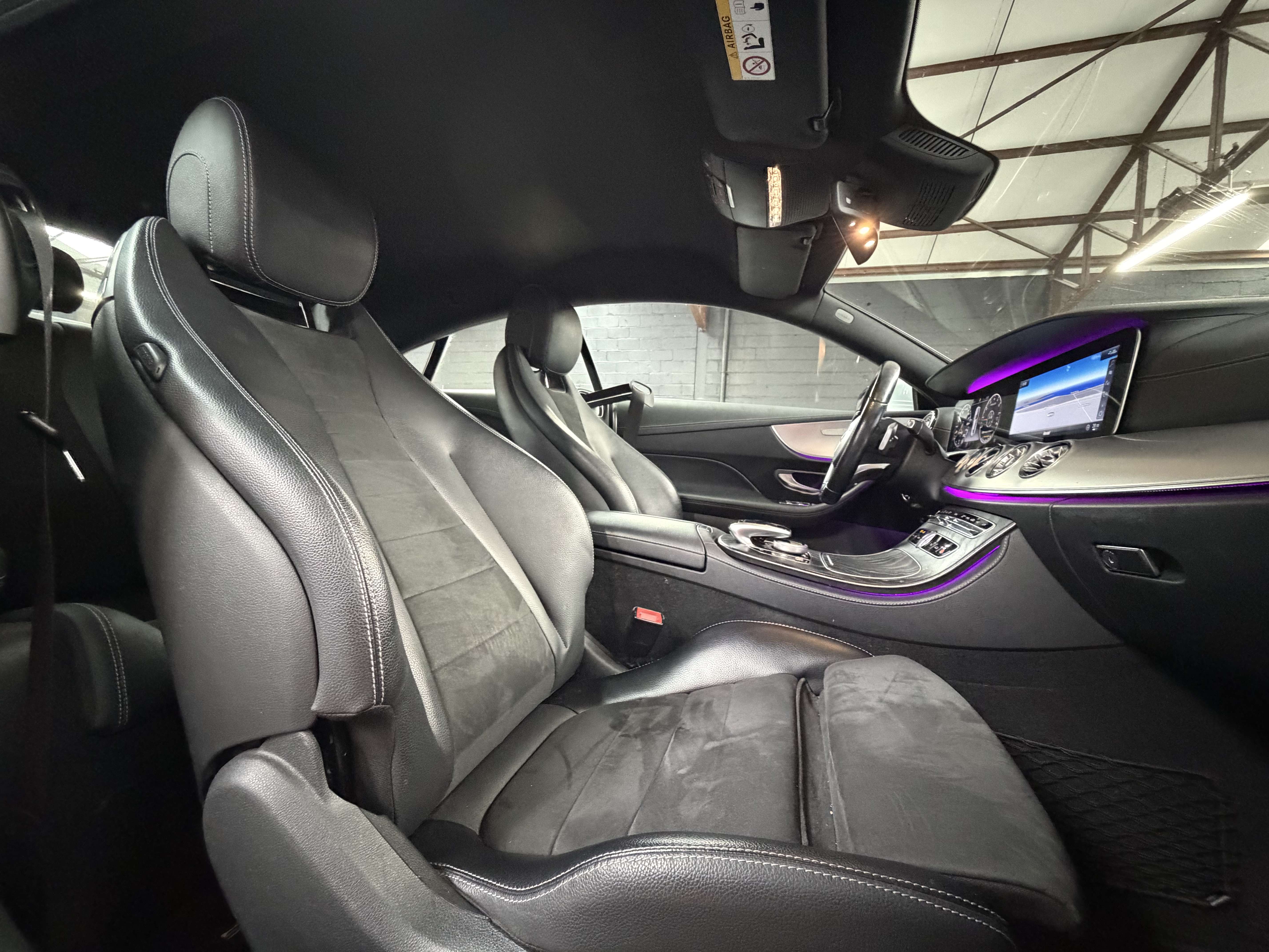 Mercedes-Benz E 200 i * PACK AMG * COCKPIT * SONO * CARPLAY * CAMERA