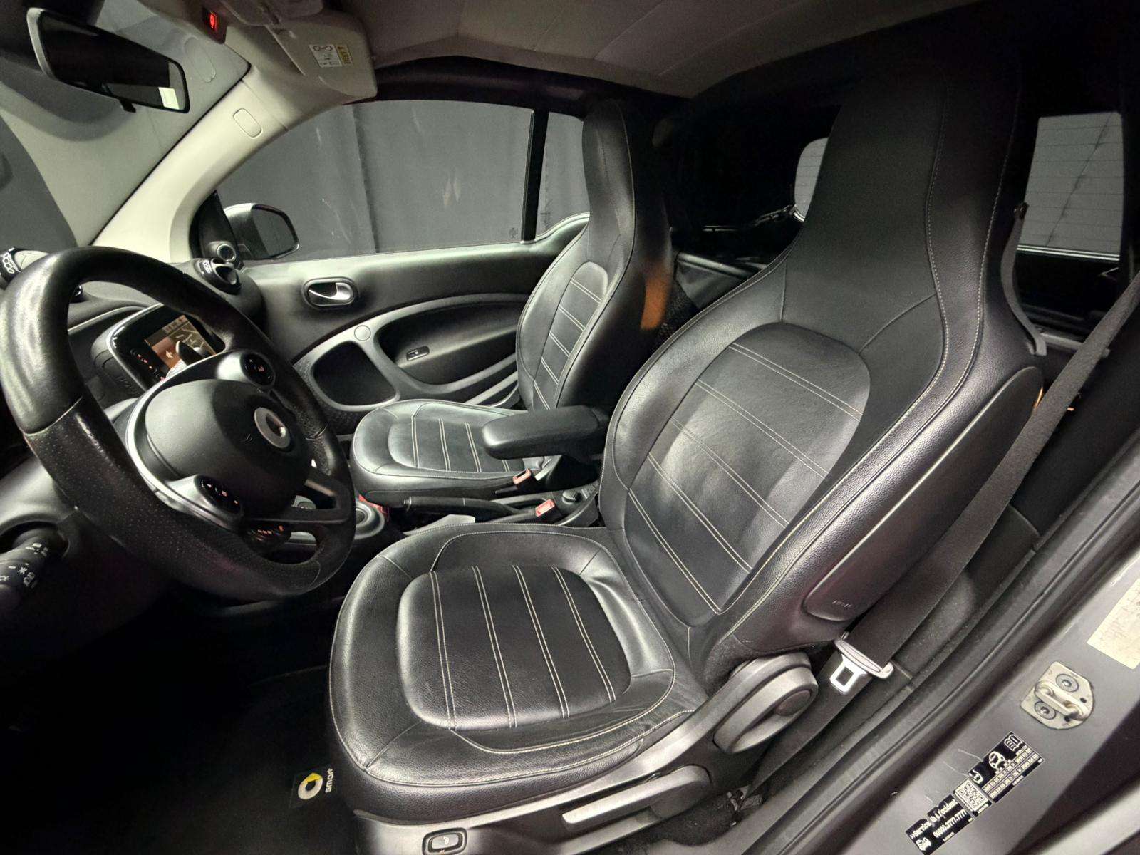 smart forTwo Fortwo Cabrio 0.9 Turbo /GARANTIE 12 MOIS MERCEDES