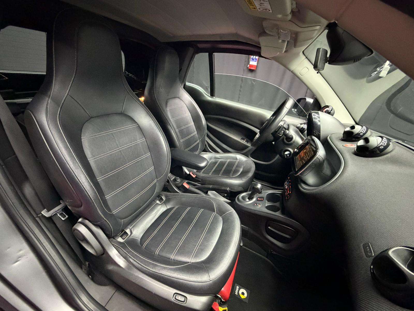 smart forTwo Fortwo Cabrio 0.9 Turbo /GARANTIE 12 MOIS MERCEDES