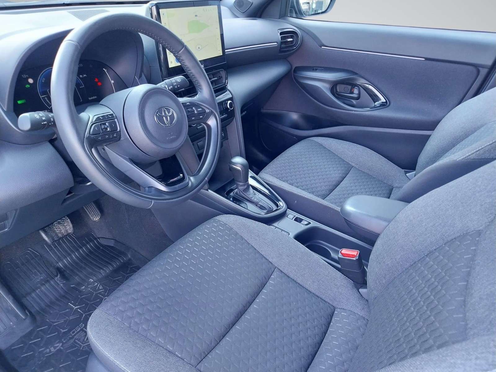 Toyota Yaris Cross HEV