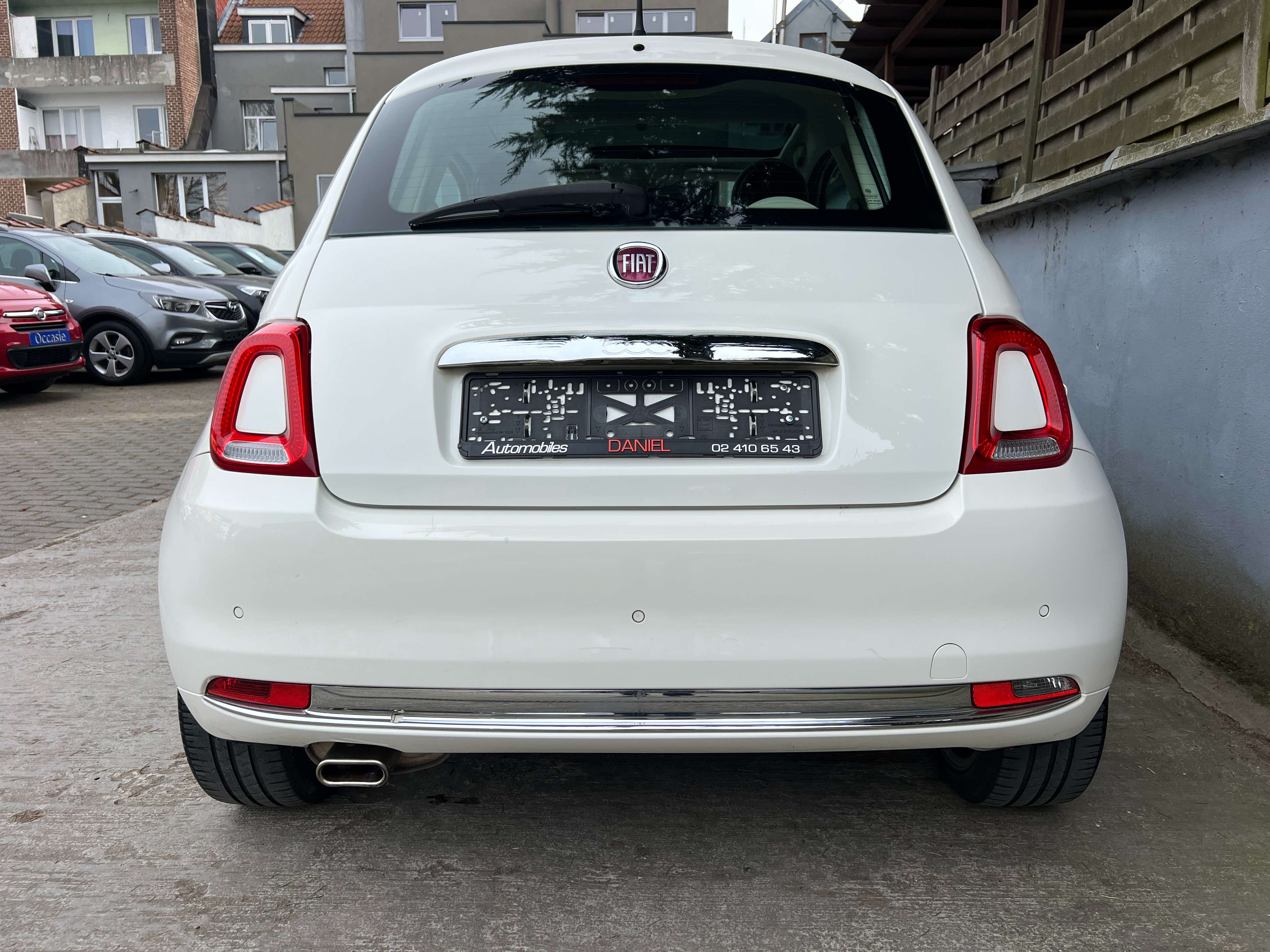 Fiat 500 1.2i Lounge ( Navig Appel CarPlay clim pdc)