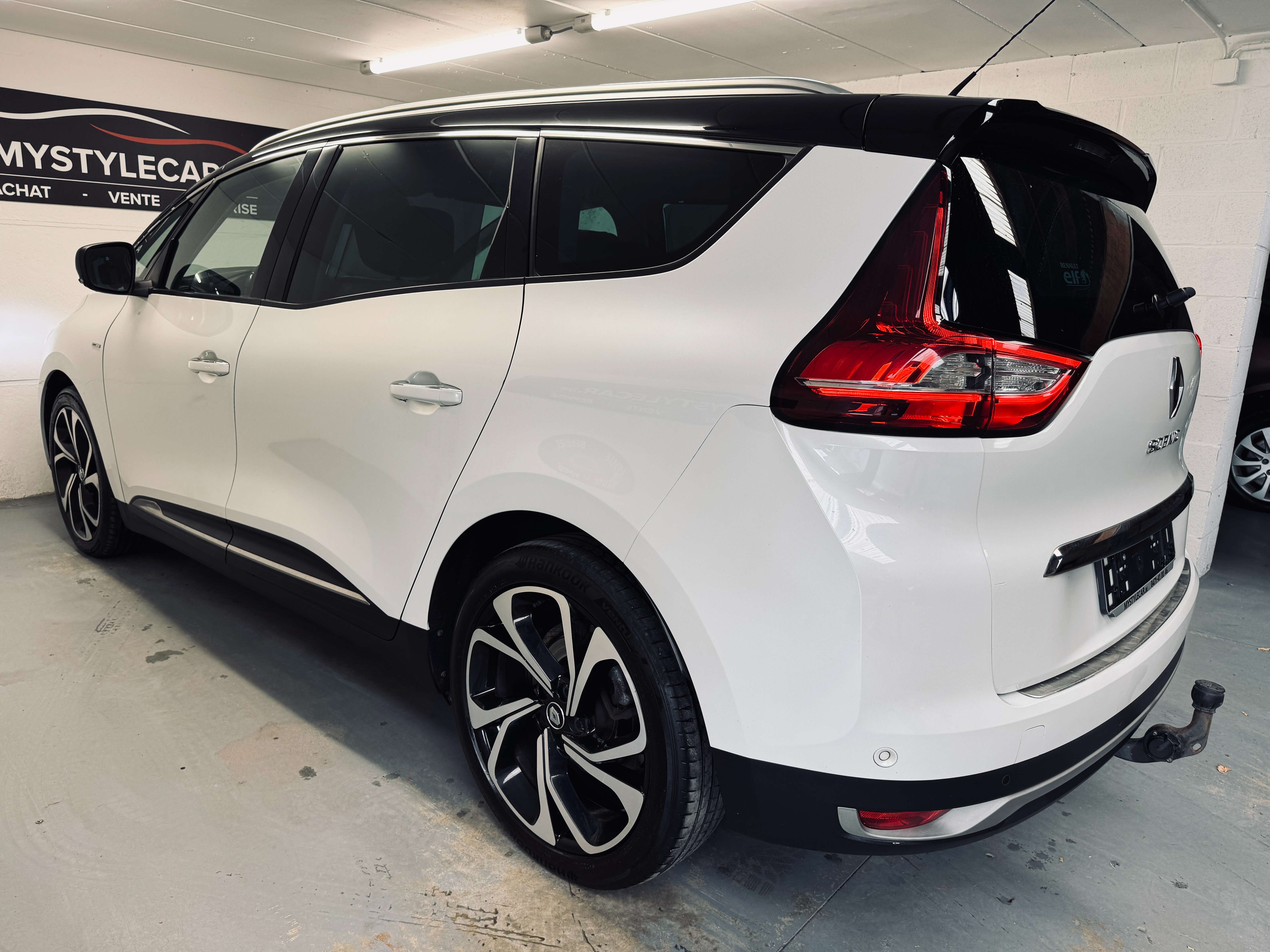 Renault Scenic Scenic 1.6 dCi ,AUTOMATIQUE Bose Edition, 7 PLACES
