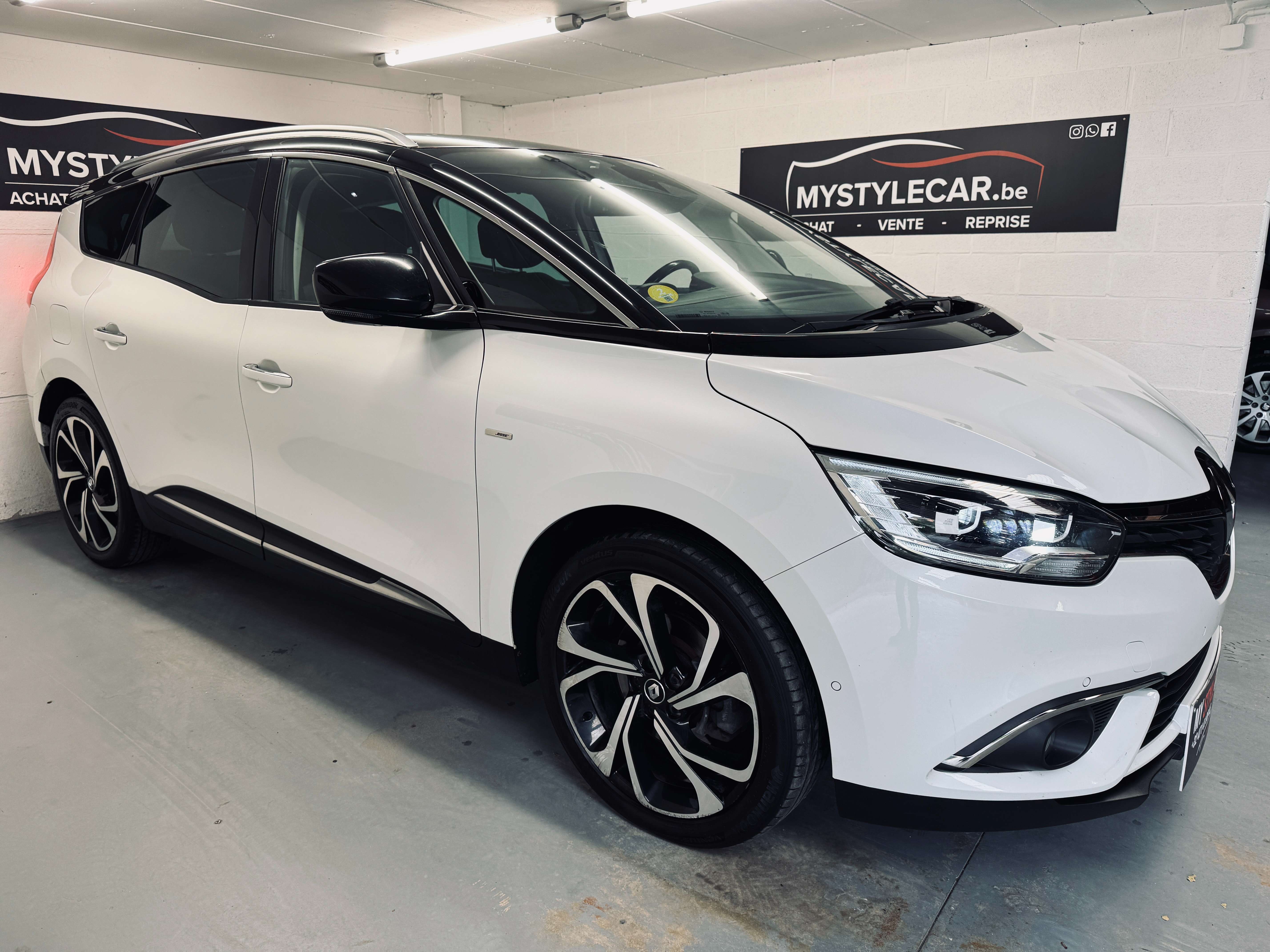 Renault Scenic Scenic 1.6 dCi ,AUTOMATIQUE Bose Edition, 7 PLACES