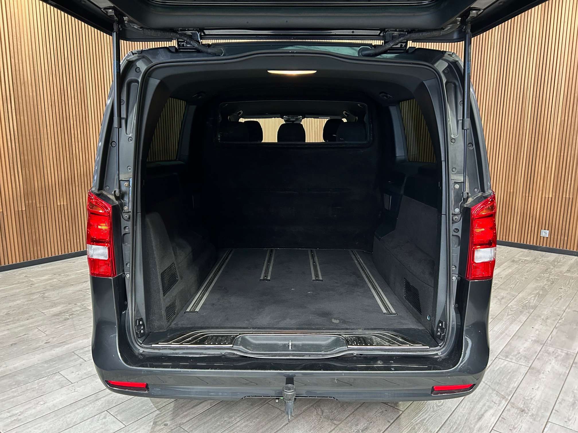 Mercedes-Benz V 250 d AMG Line DoubleCab Alu19"/Cam/Gps *1j garantie*