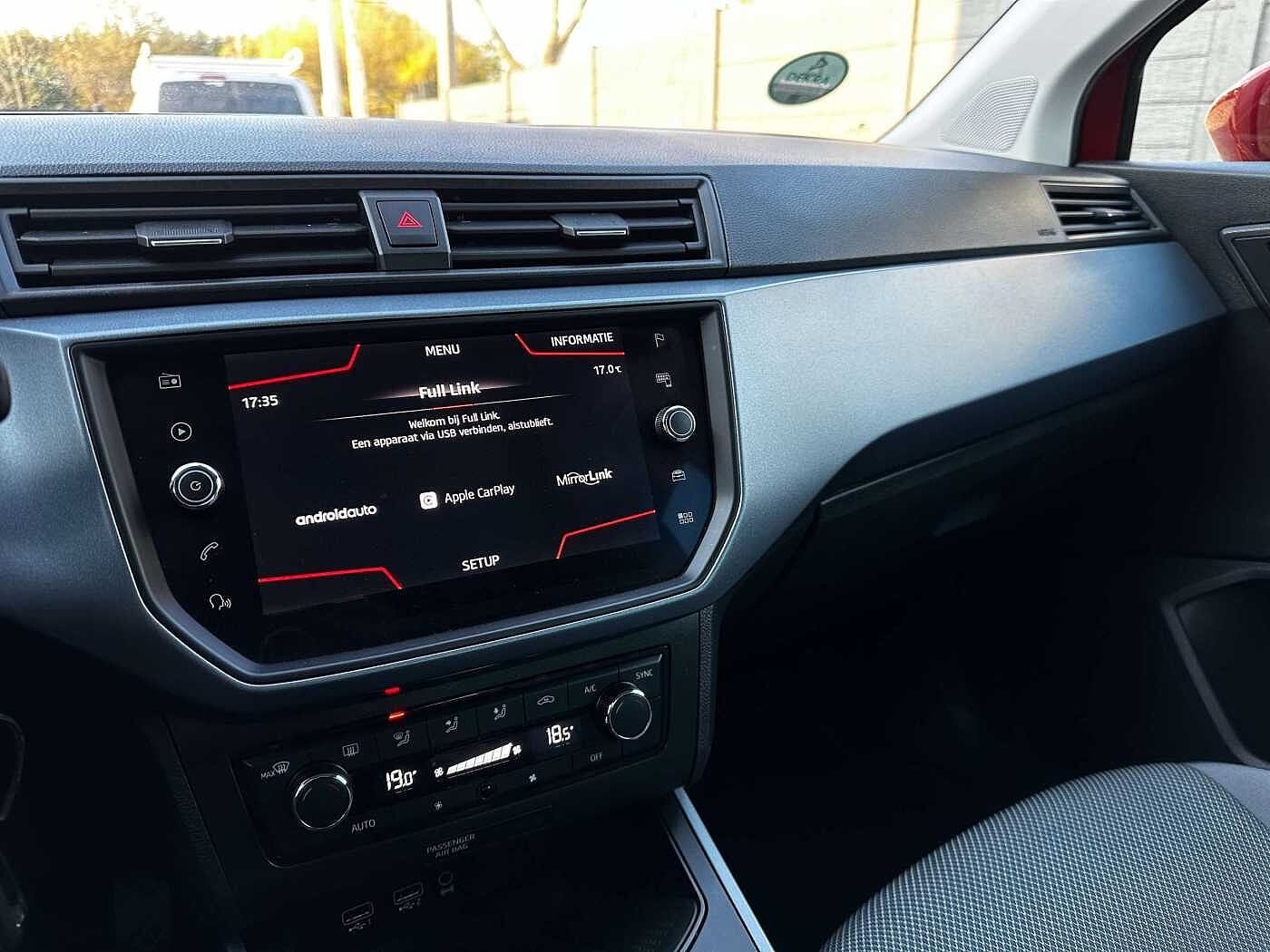 SEAT Arona 1.0 TSI Move! LED/SENSOR/GPS/CARPLAY/CRUISE/