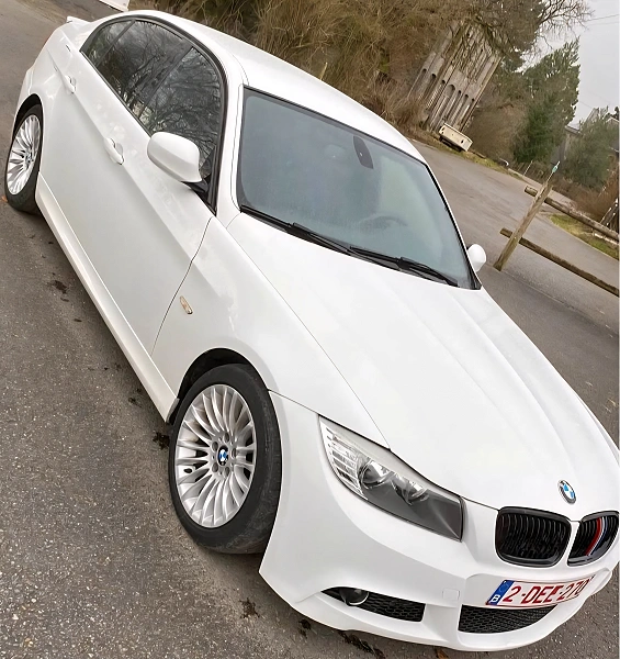 Bmw Serie 3 BMW 318 D PACK M Diesel – 100 kW (136 ch)