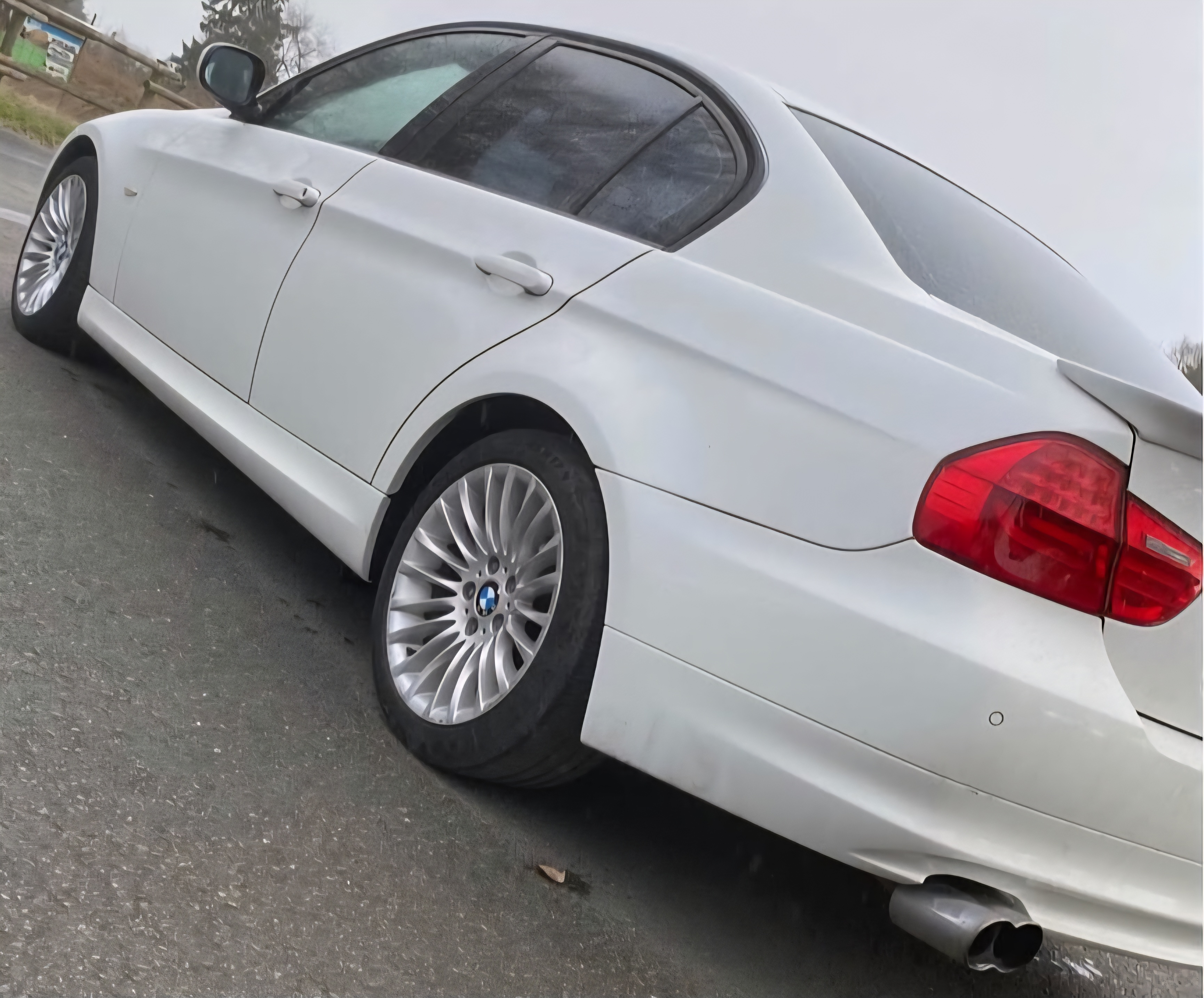 Bmw Serie 3 BMW 318 D PACK M Diesel – 100 kW (136 ch)