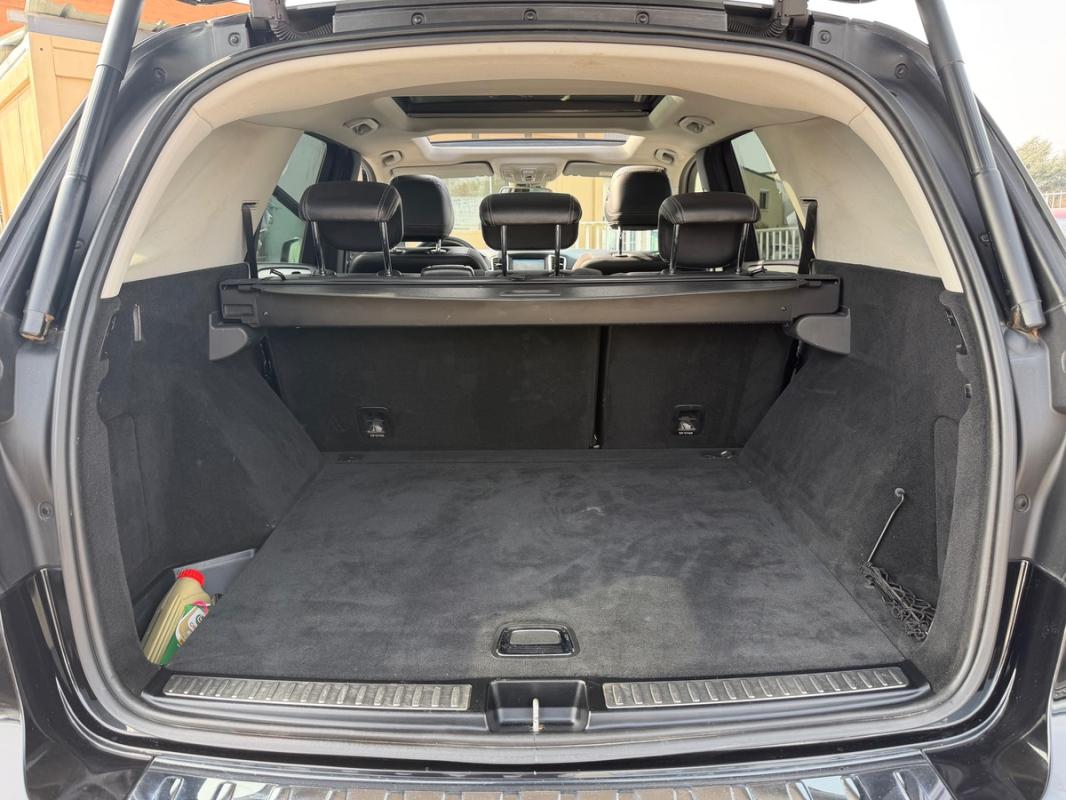 Mercedes-Benz Classe M 250 CDI DIESEL 204CH BOITE AUTOMATIQUE 4 PNEUS NEUFS REVISEE