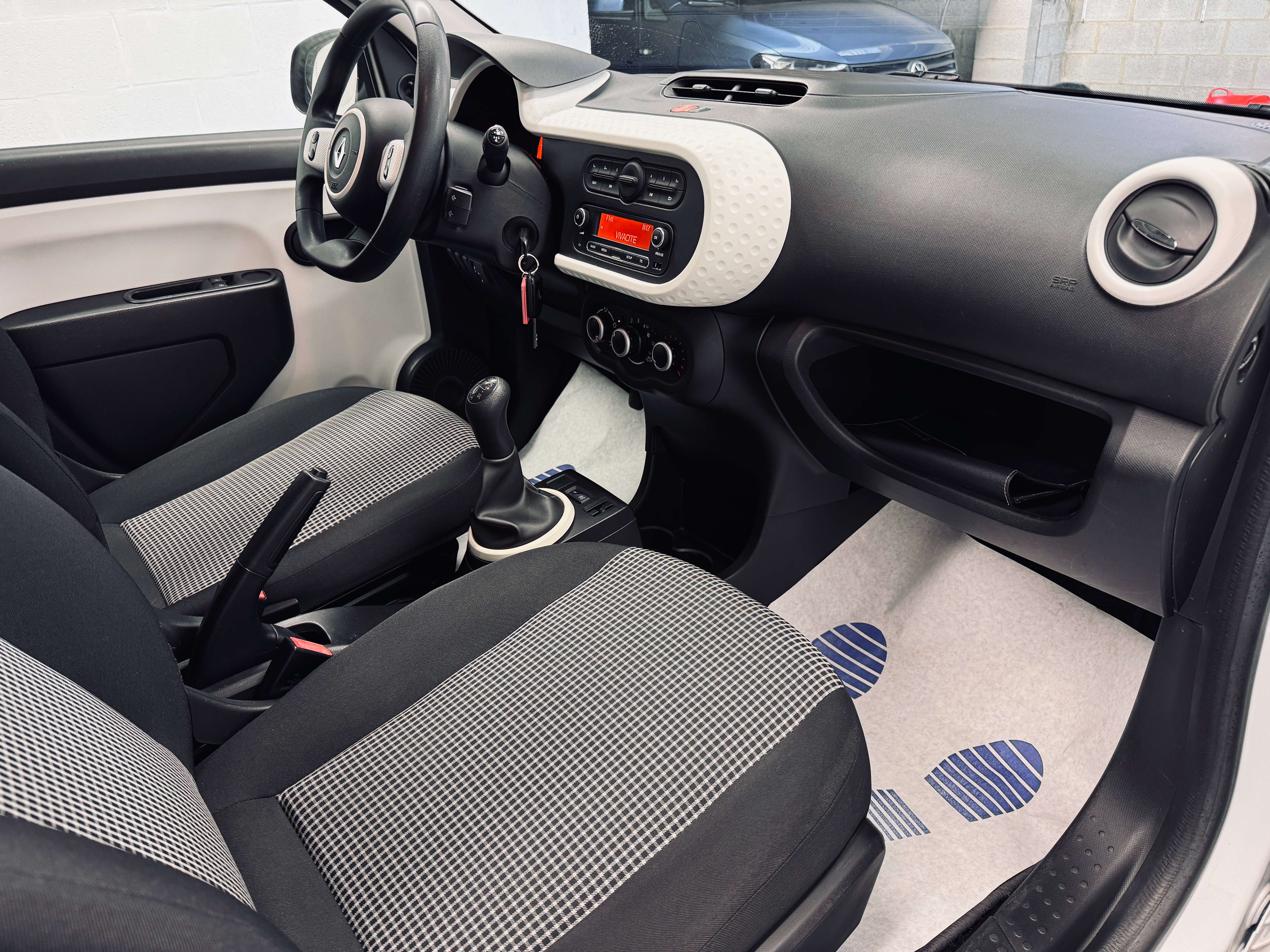Renault Twingo Twingo 1.0i essence, clima. GARANTIE 1 AN