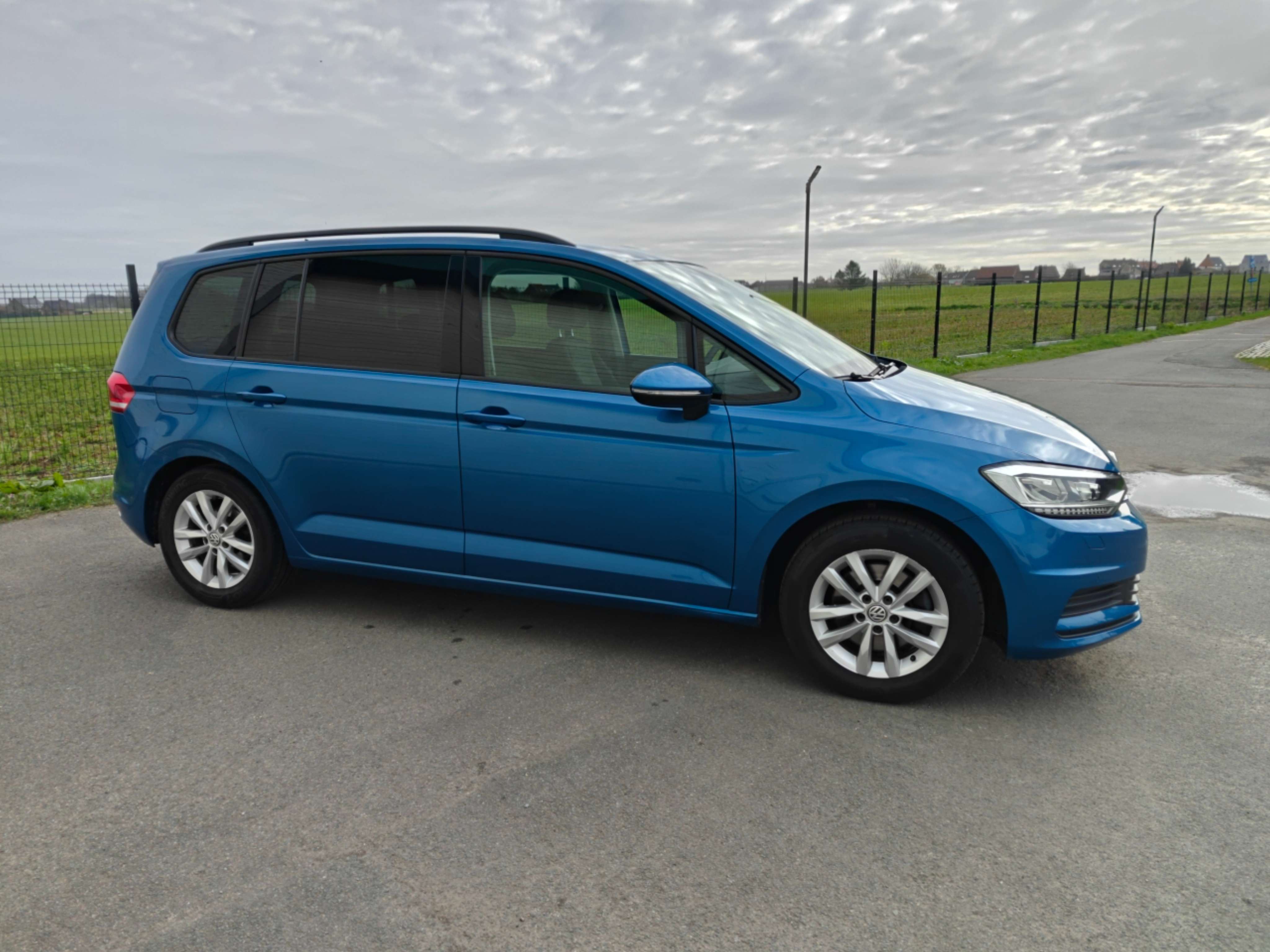 Volkswagen Touran Touran 1.6 TDi Highline - 7 PL- GPS/CAMERA/XENON