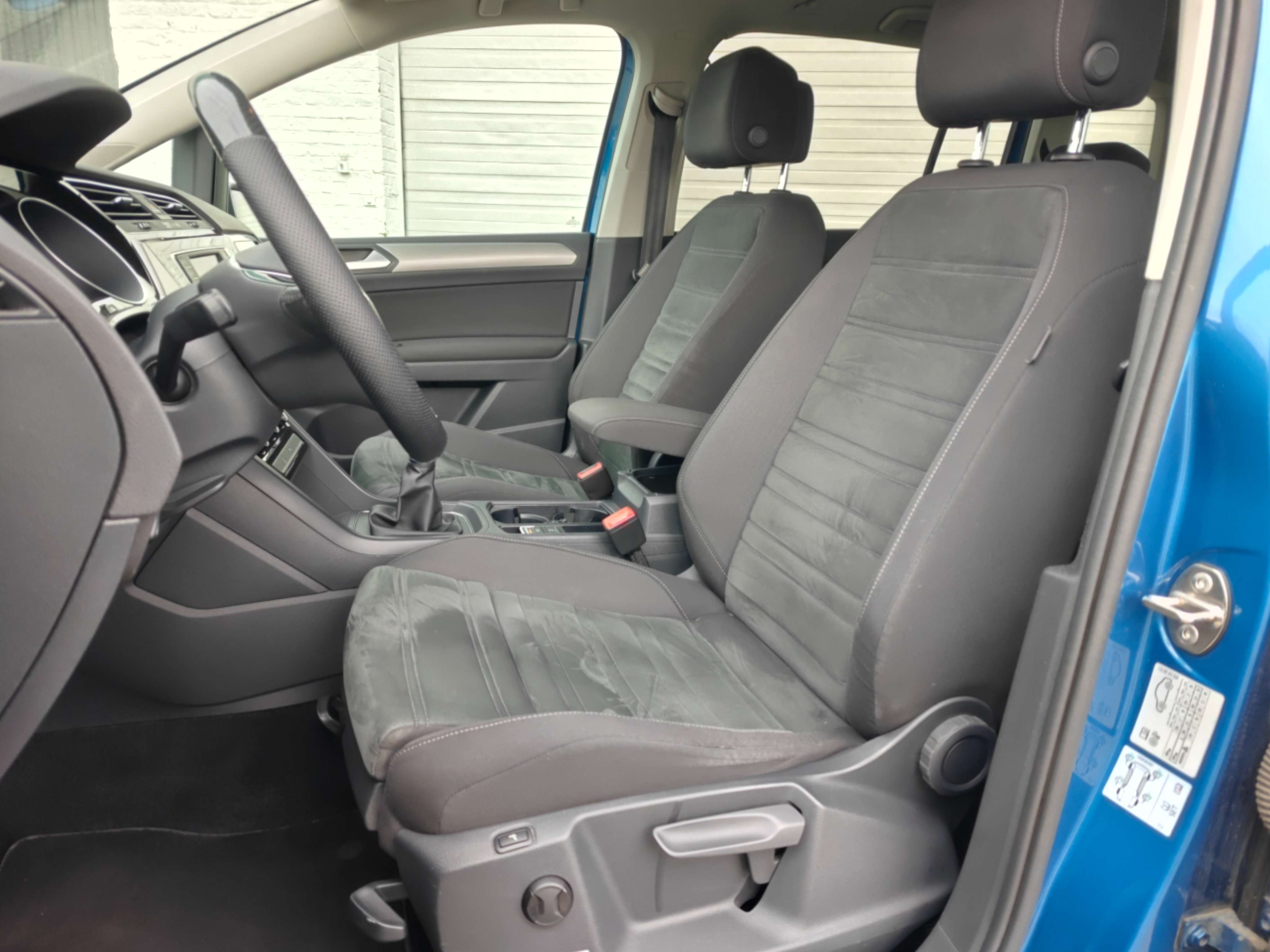 Volkswagen Touran Touran 1.6 TDi Highline - 7 PL- GPS/CAMERA/XENON
