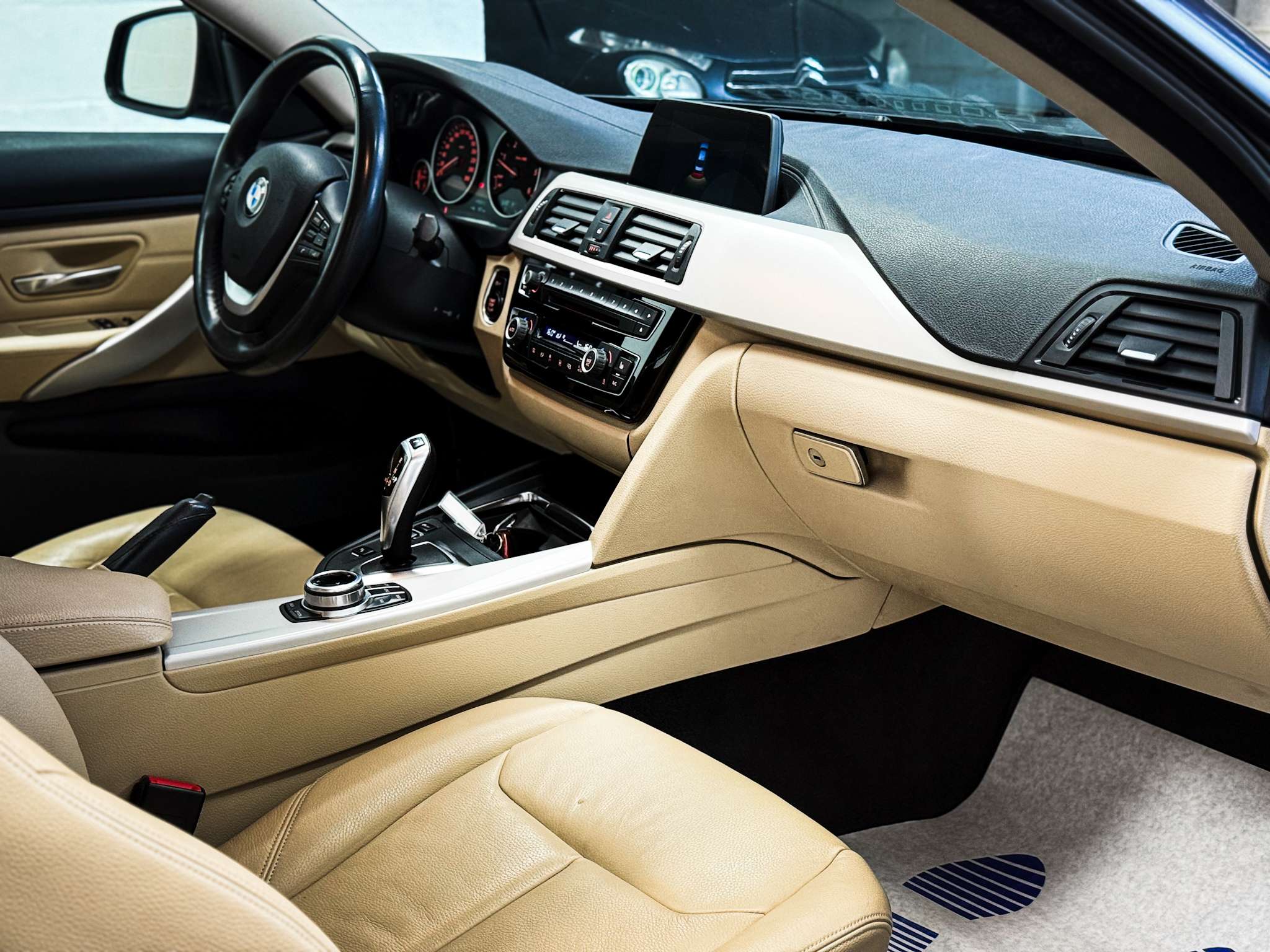 BMW 418 d Coupé PACK SPORT, NAV, GARANTIE 1AN