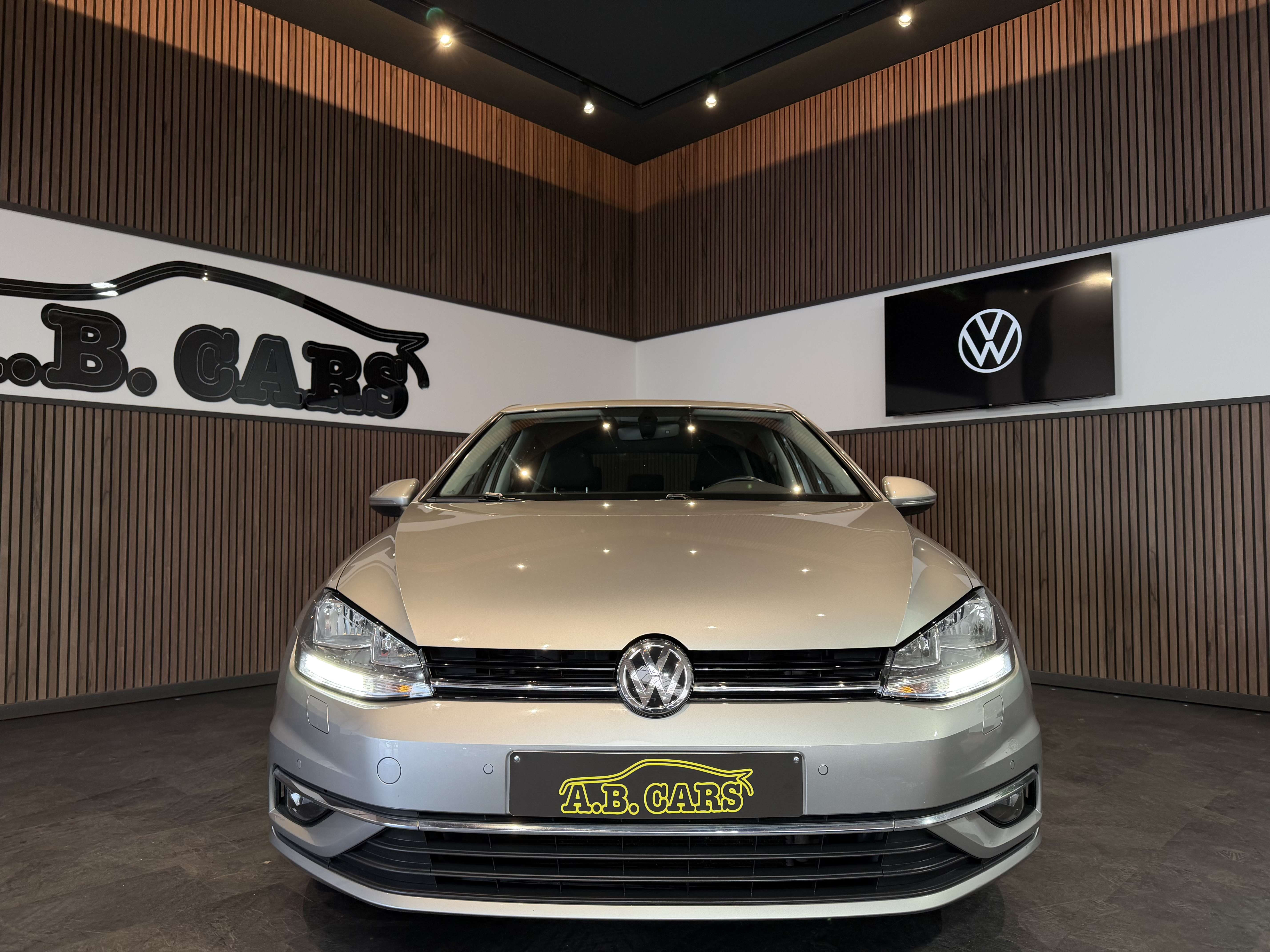 Volkswagen Golf 1.0 TSI Join - GARANTIE 12MOIS - 1ERPRO