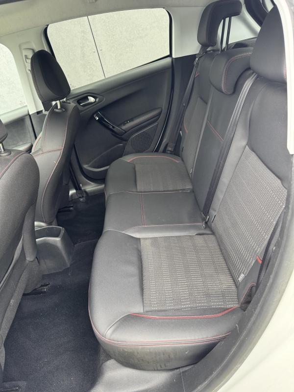 Peugeot 208 1.2 PureTech 110ch S&S BVM5 GT Line