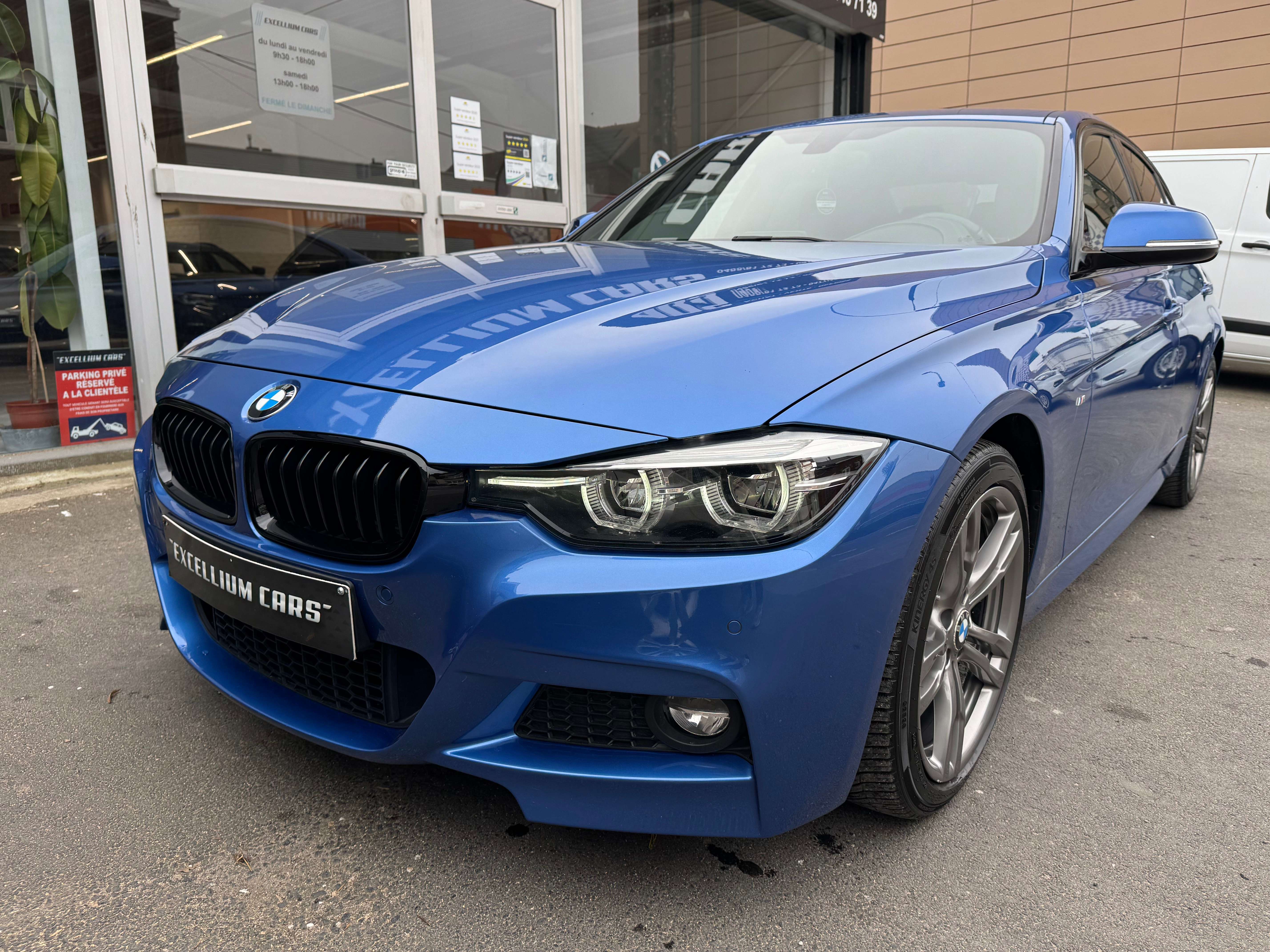 BMW 318 I Pack m Cuir Jante Feux Led Gps Tres Propre Garat