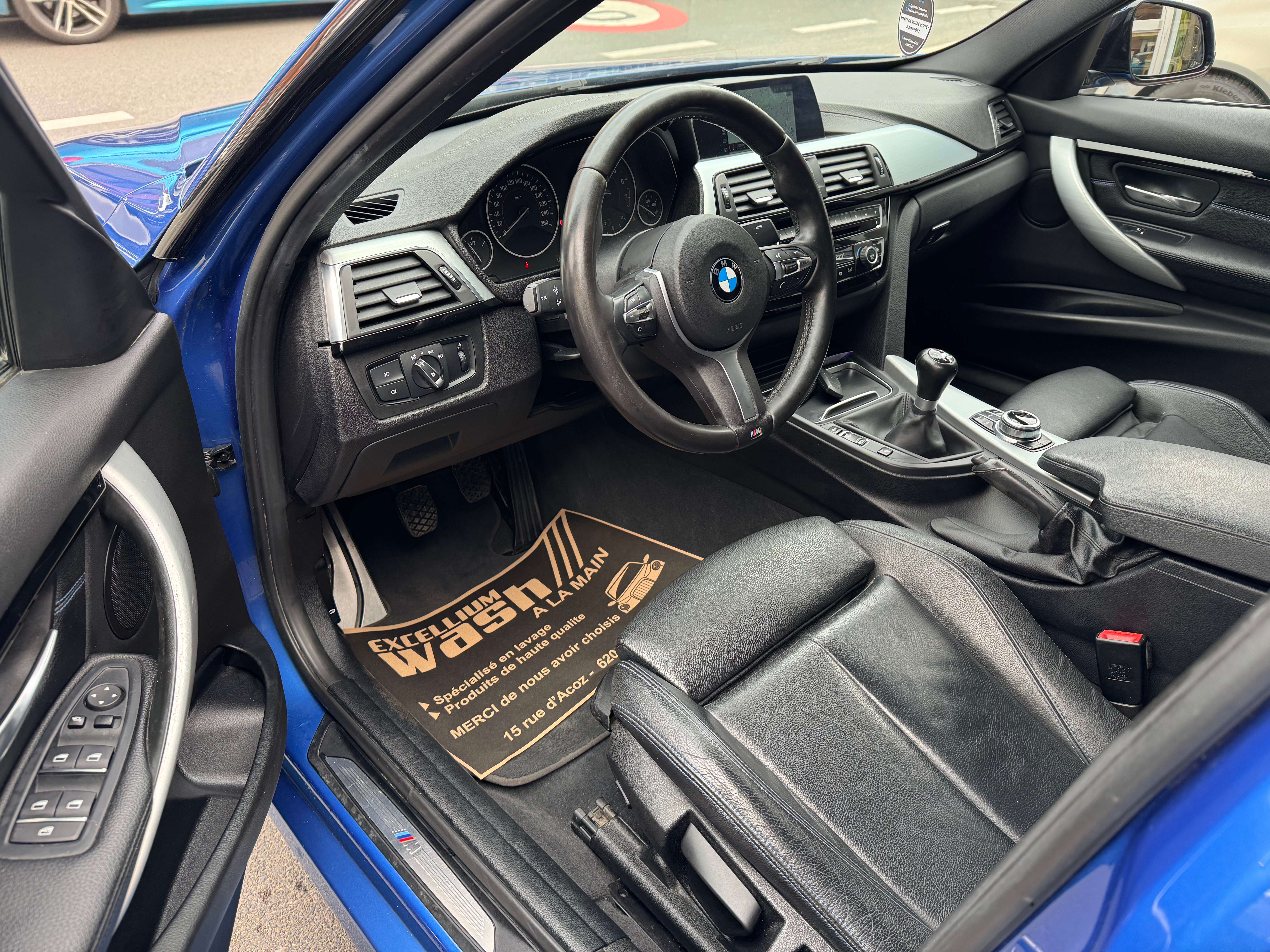 BMW 318 I Pack m Cuir Jante Feux Led Gps Tres Propre Garat